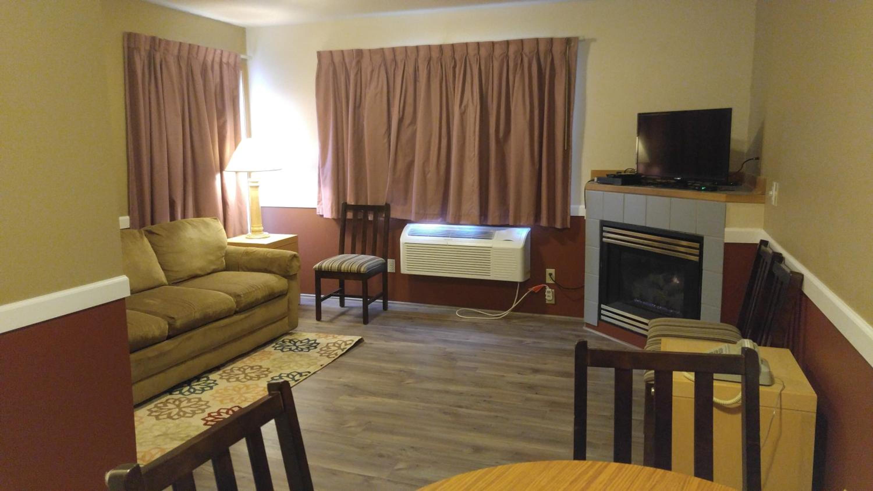 Hillcrest Inn