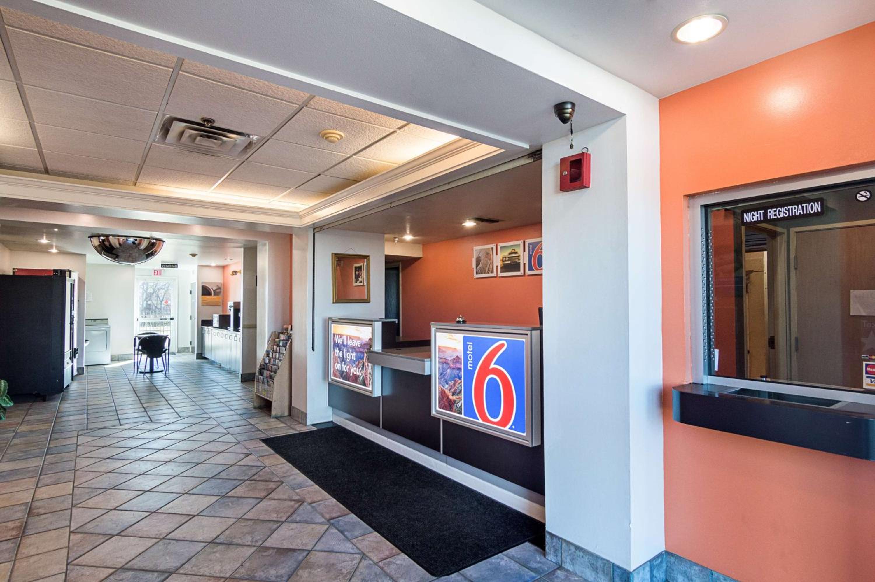 Motel 6-Terrell, TX