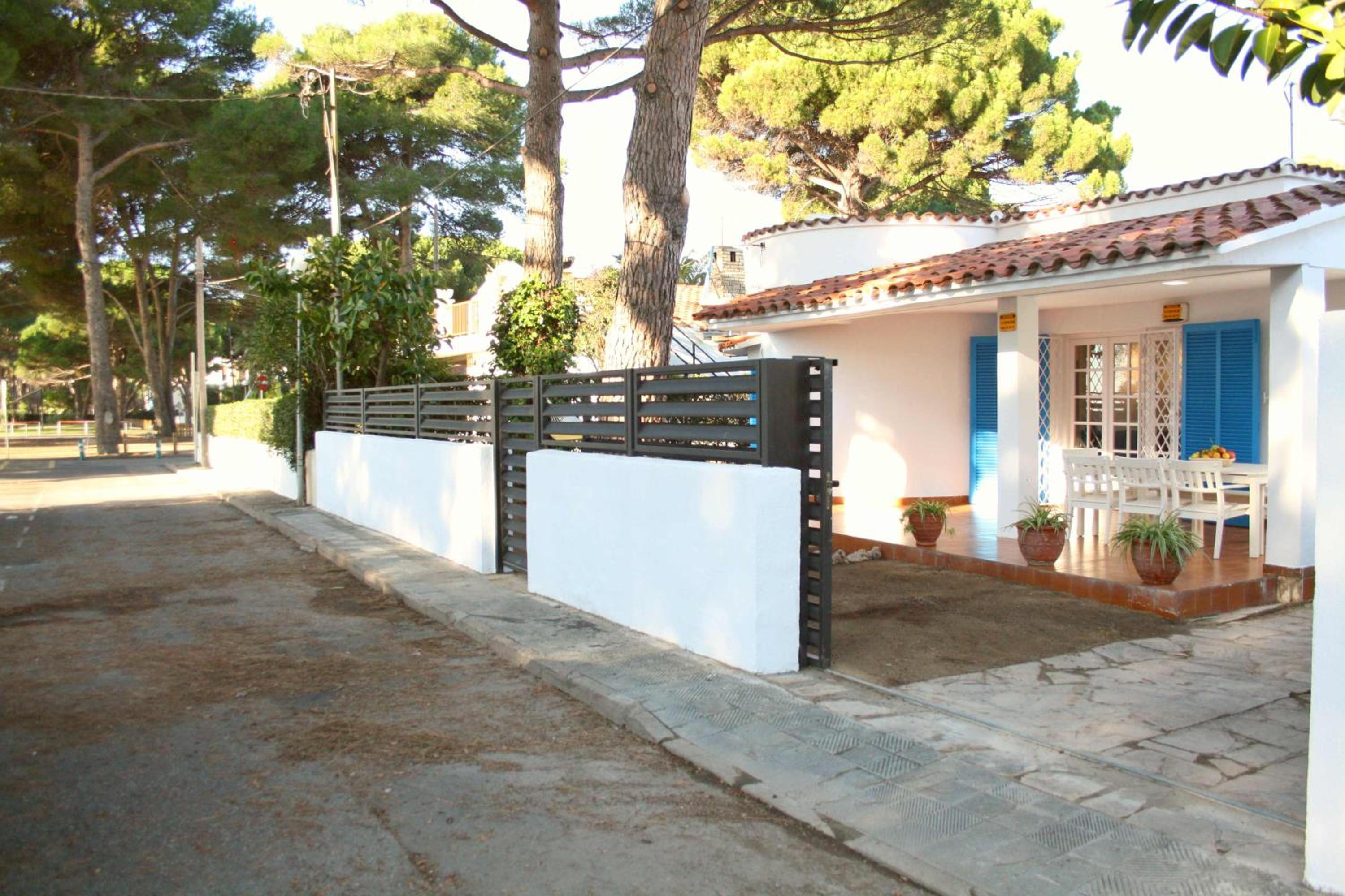 Superb Seafront Villa