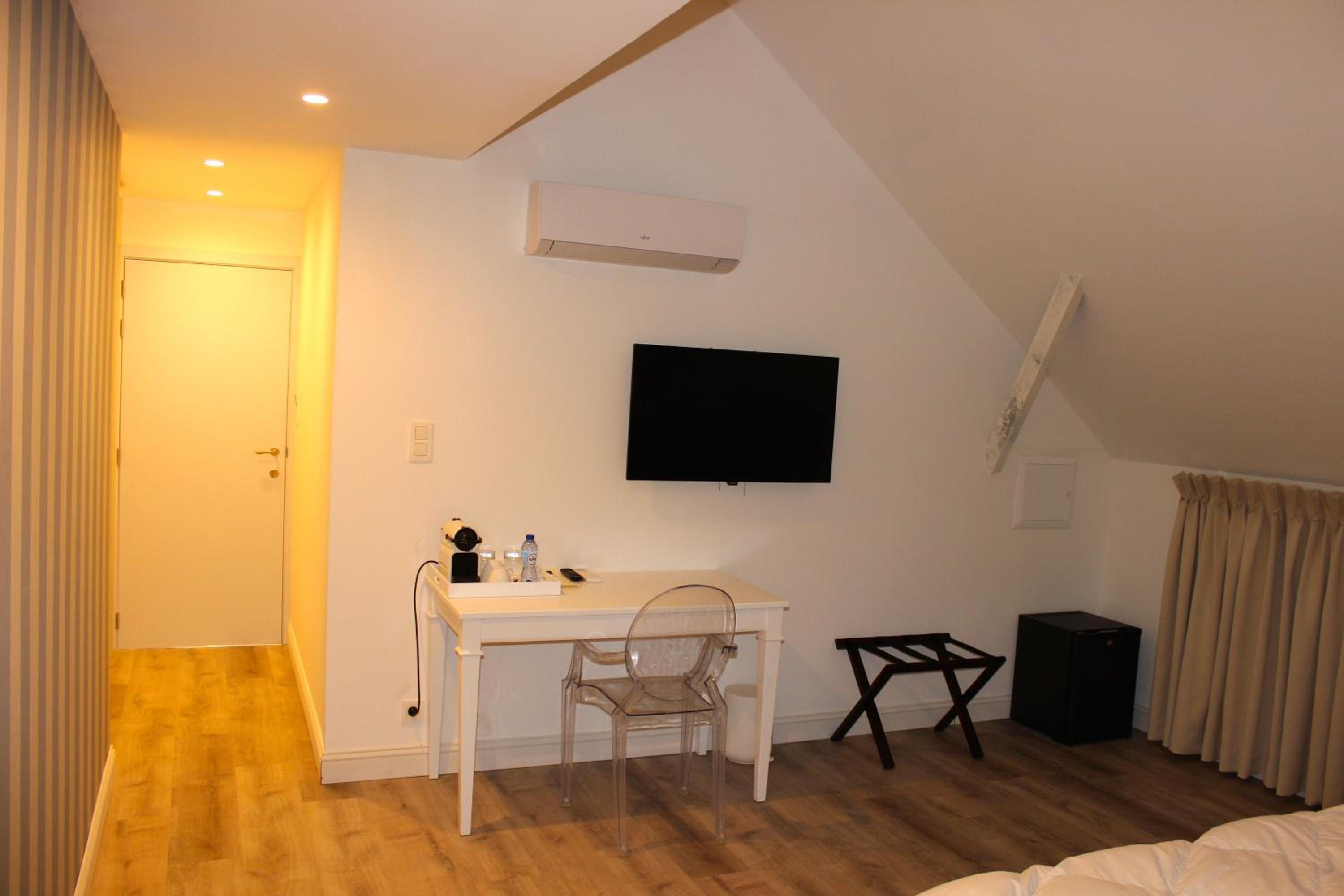 The Hamptons Boutique Hotel