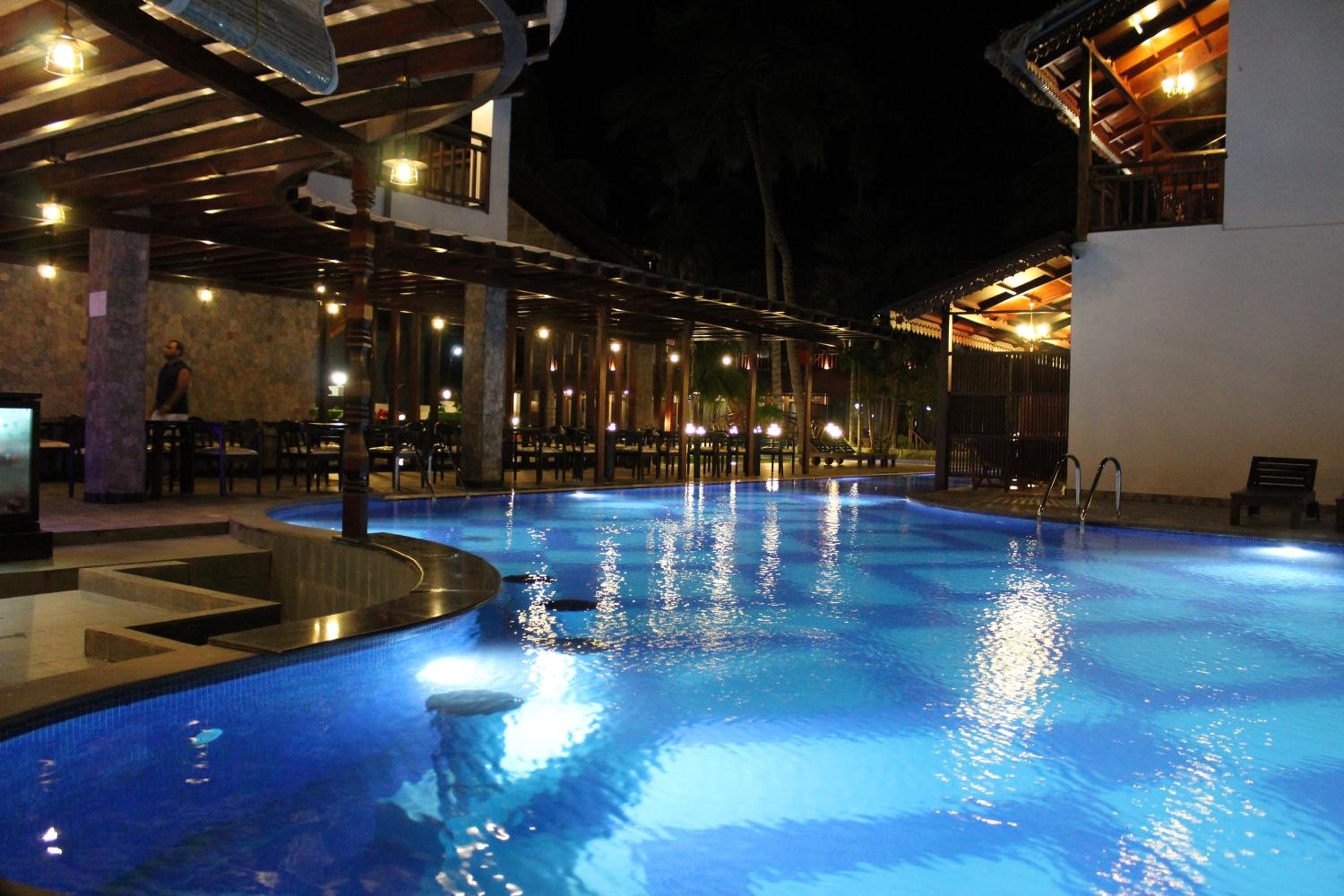 Symphony Summer Sands Beach Resort And Spa