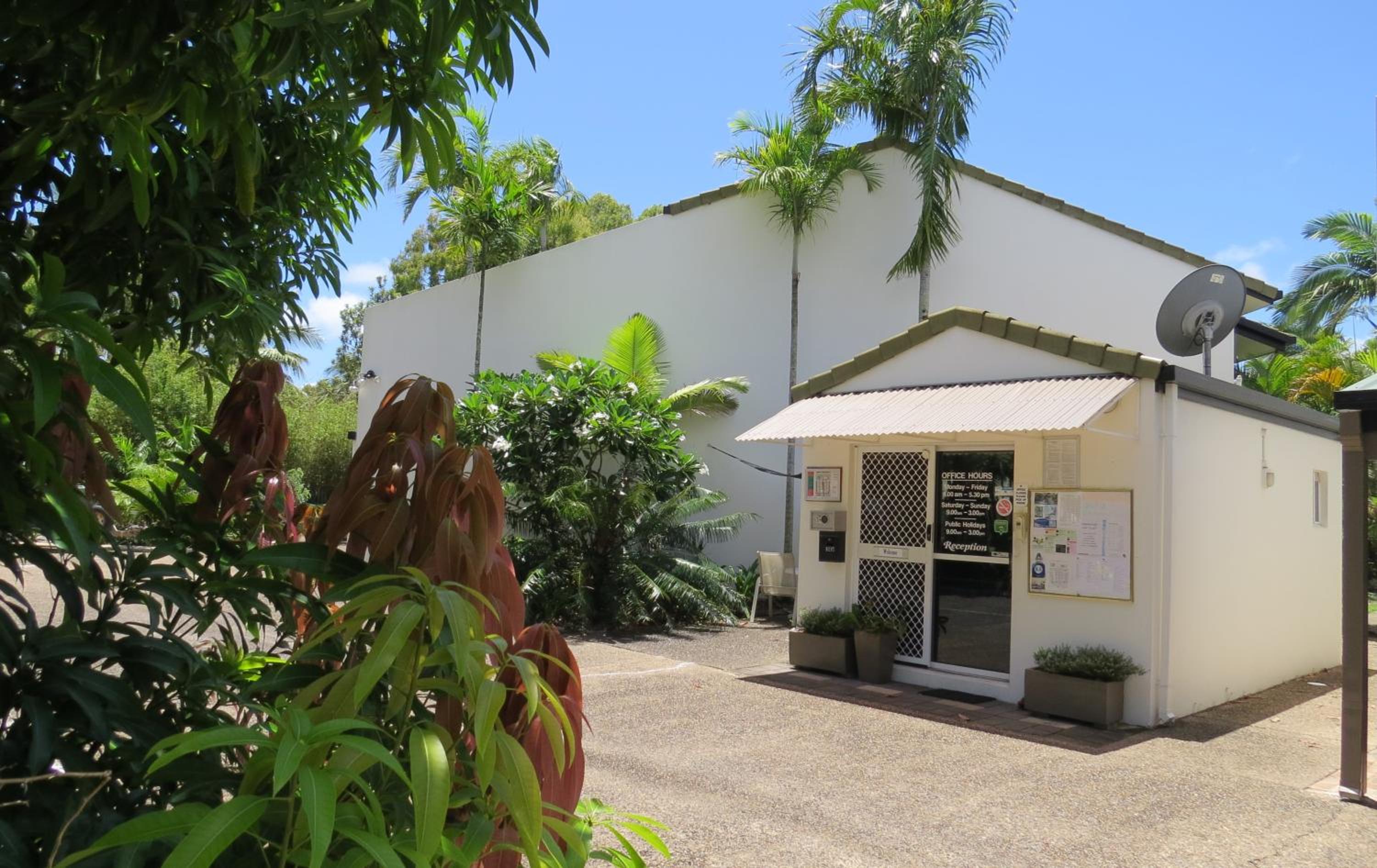 The Shores Holiday Apartments