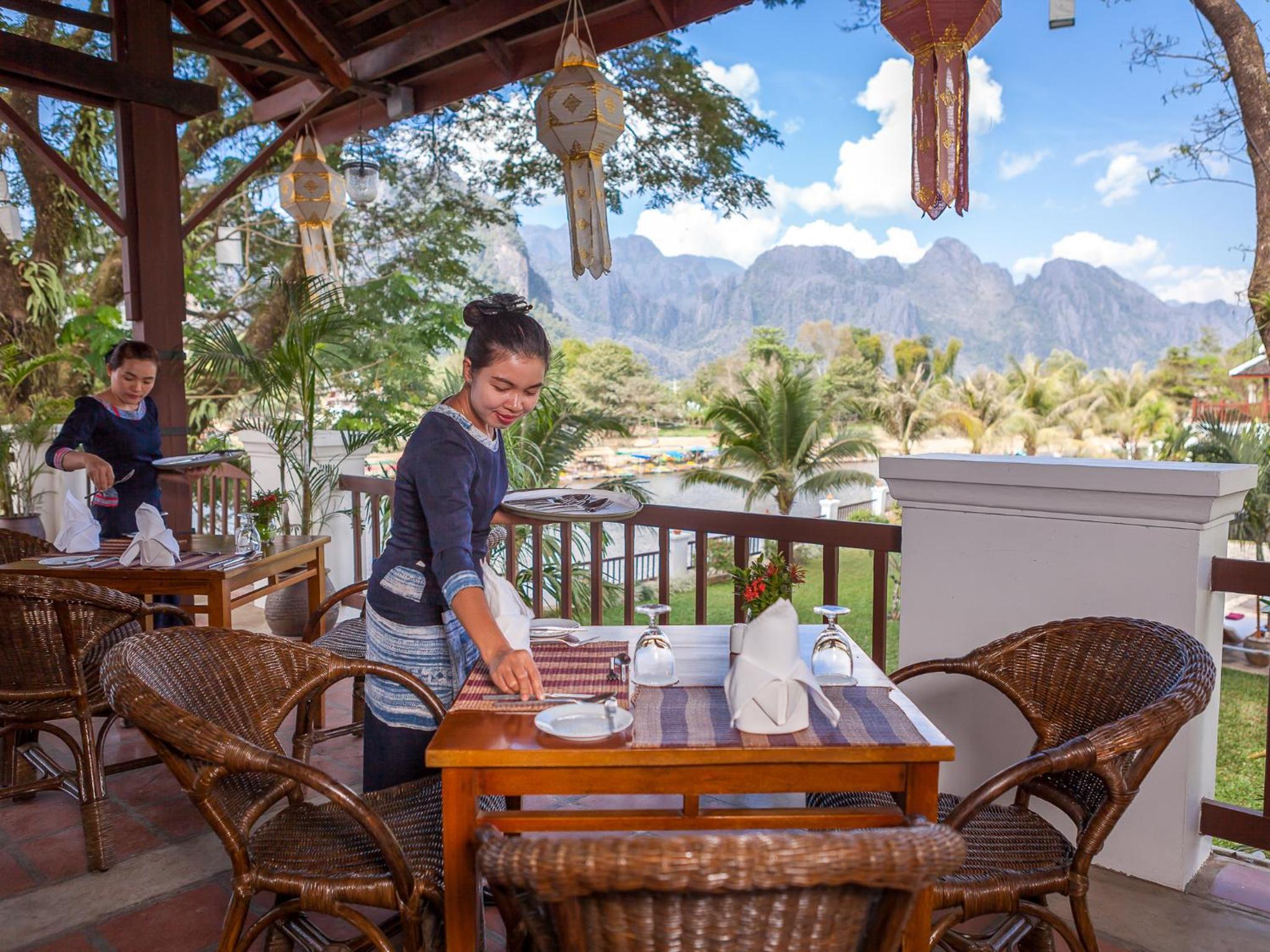 Riverside Boutique Resort, Vang Vieng — photo 41
