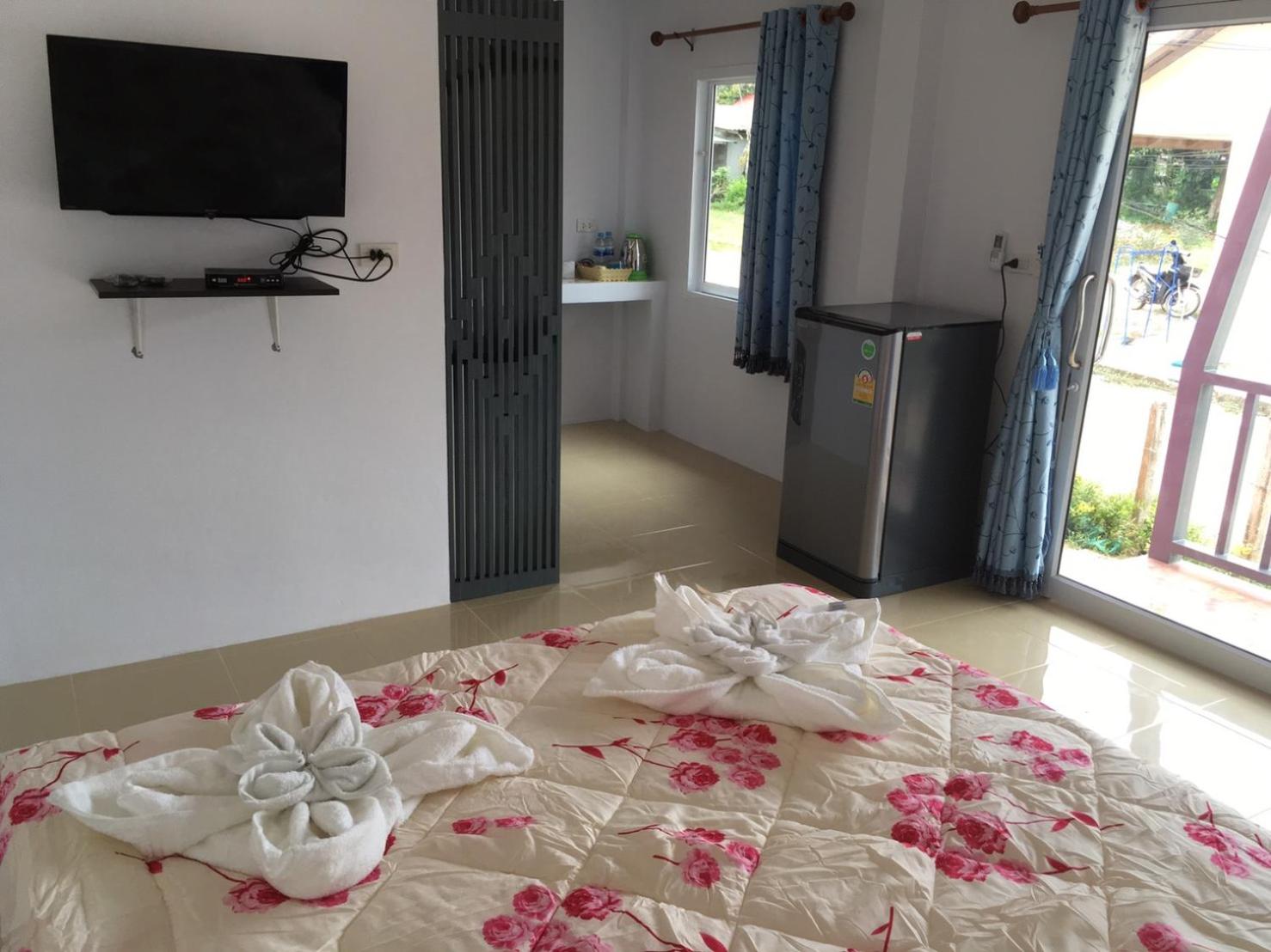 Baan Sri Lanta Sand