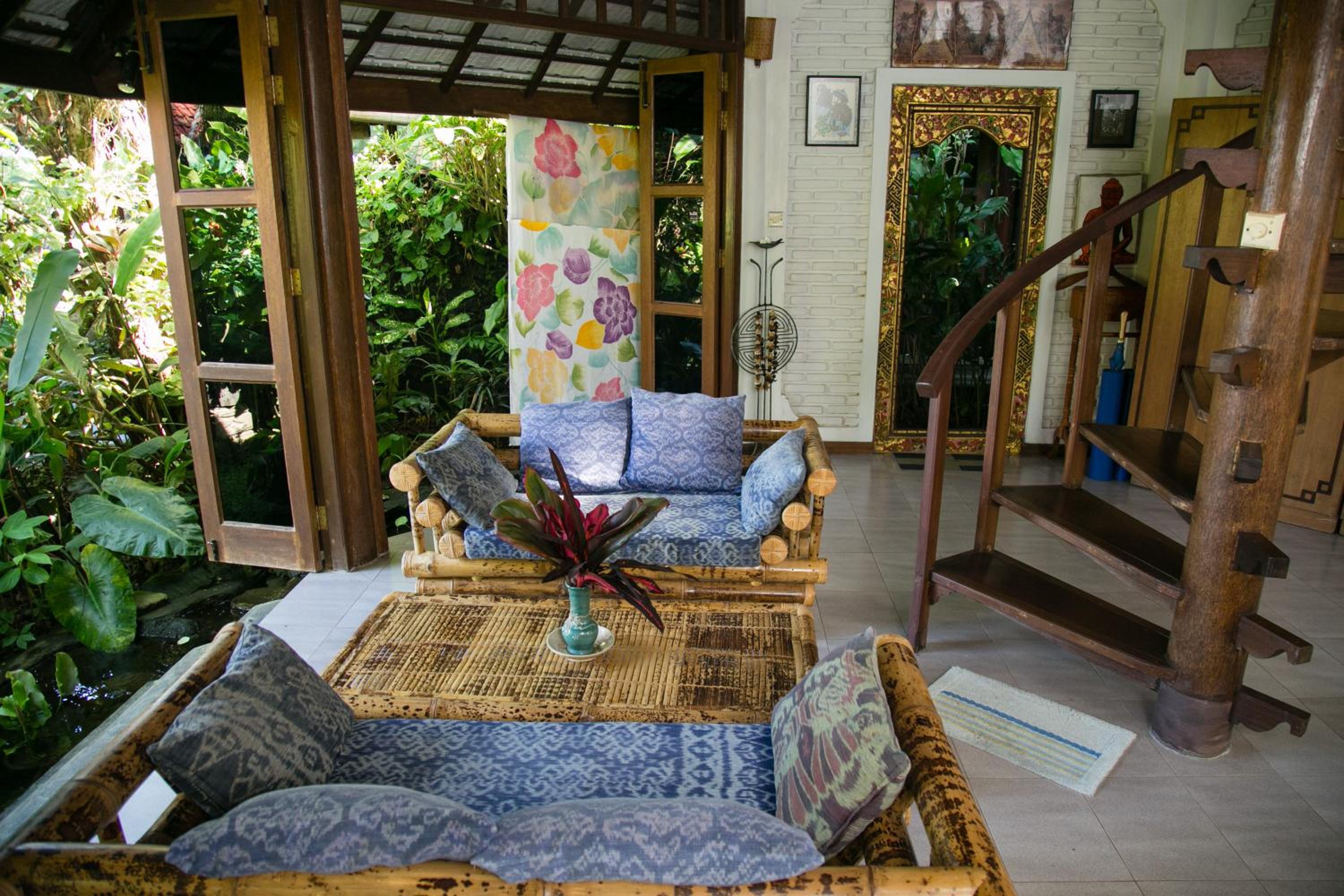 Tirtagangga Water Palace Villas view 4