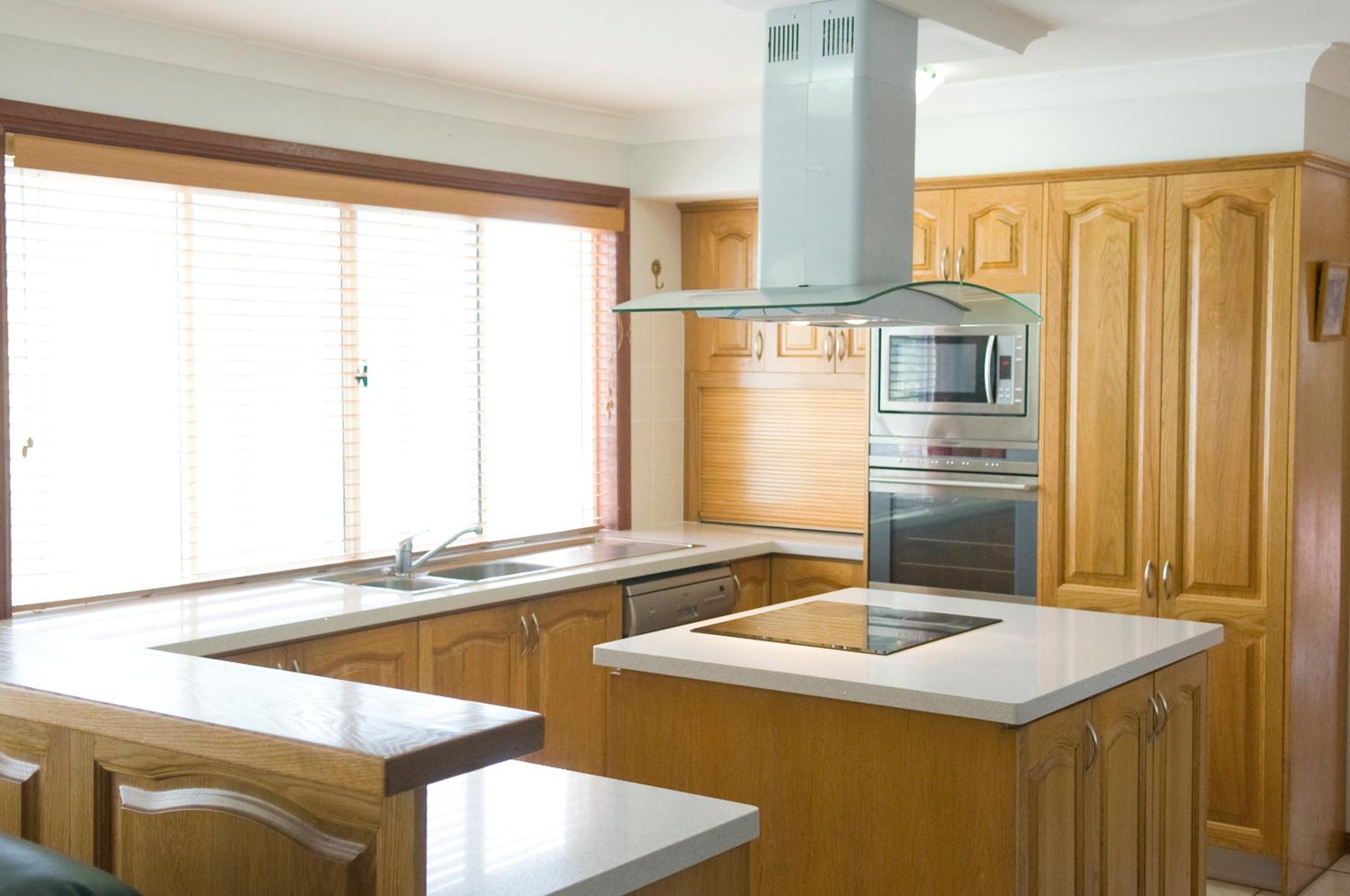 Ainslie Manor Guest House