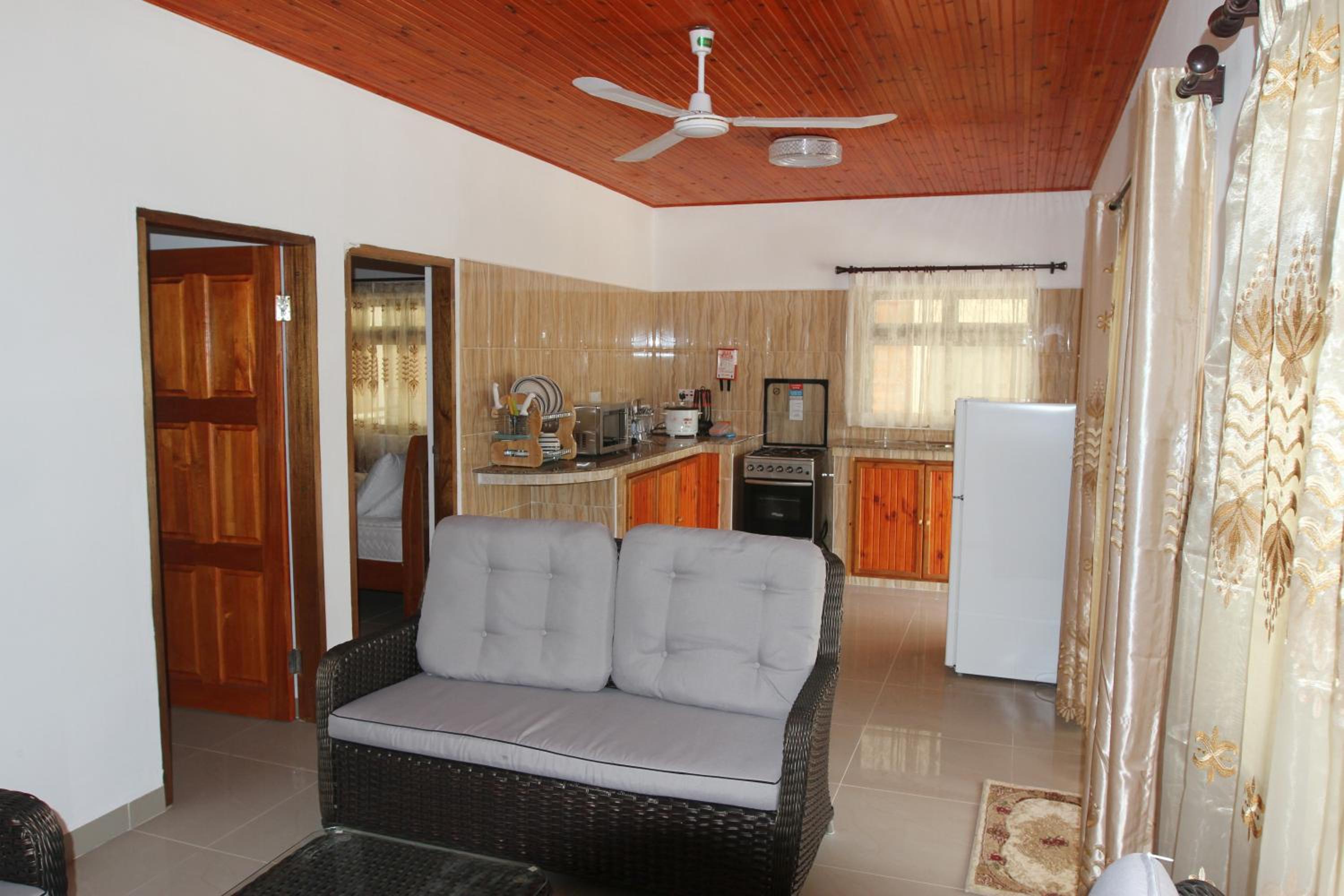 Tourterelle Holiday Home