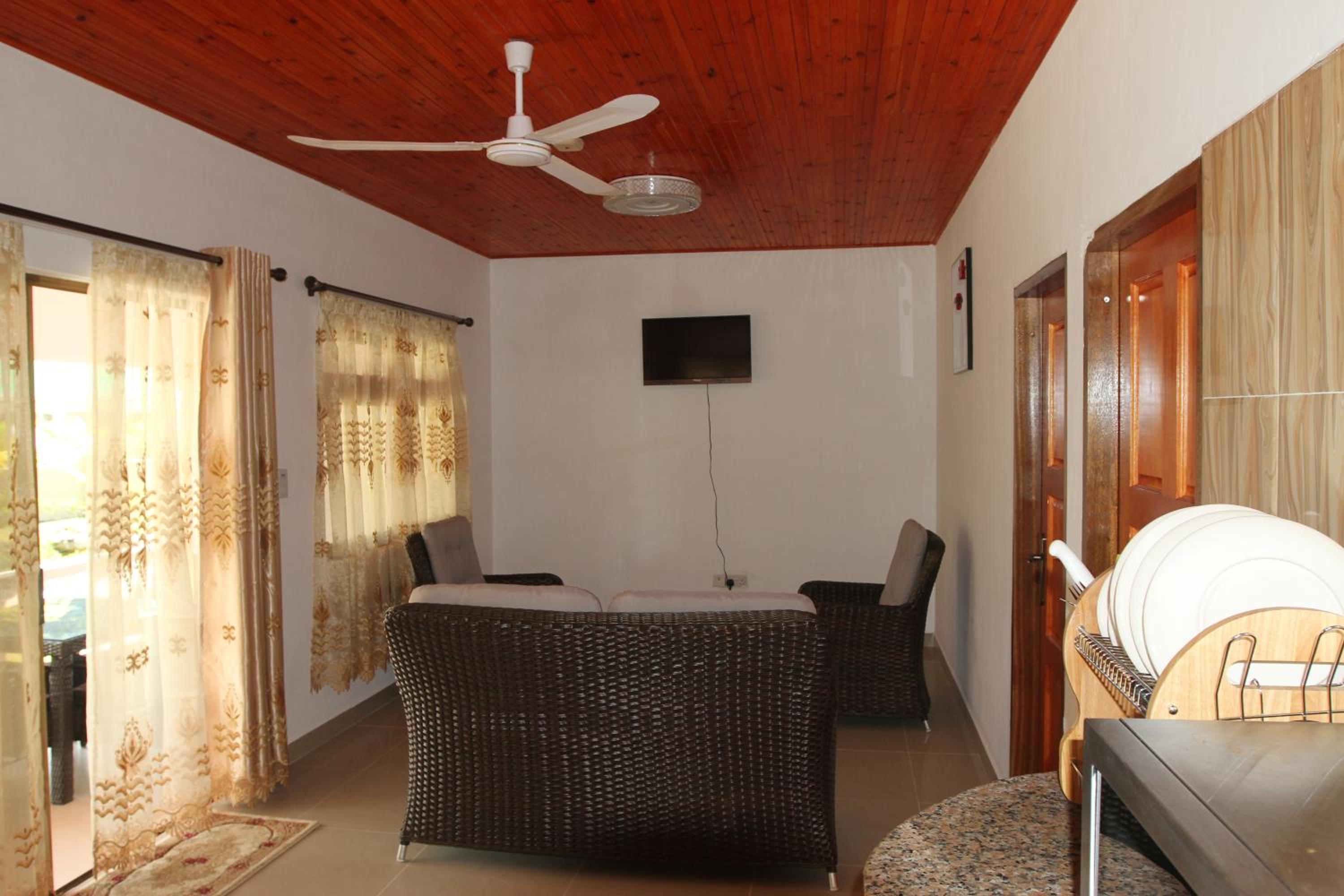Tourterelle Holiday Home