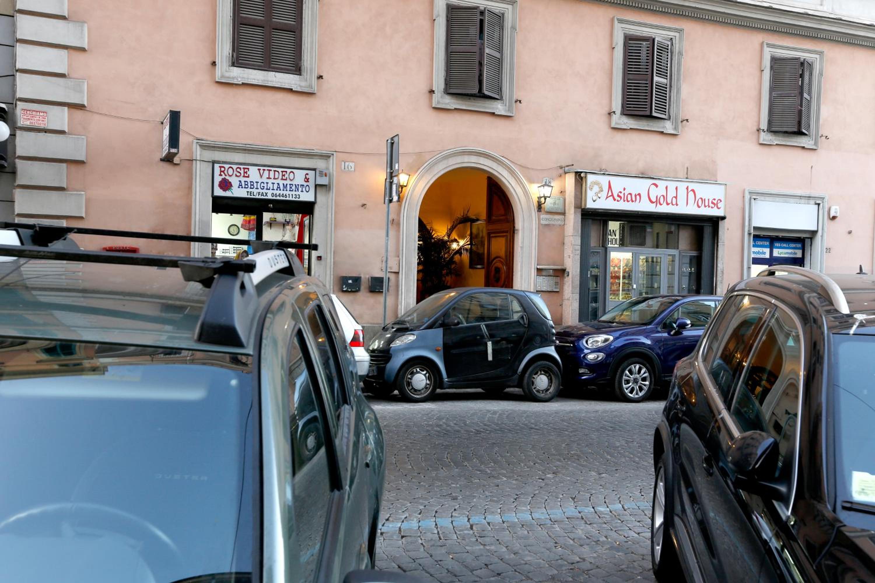 Vanella Rome Domus