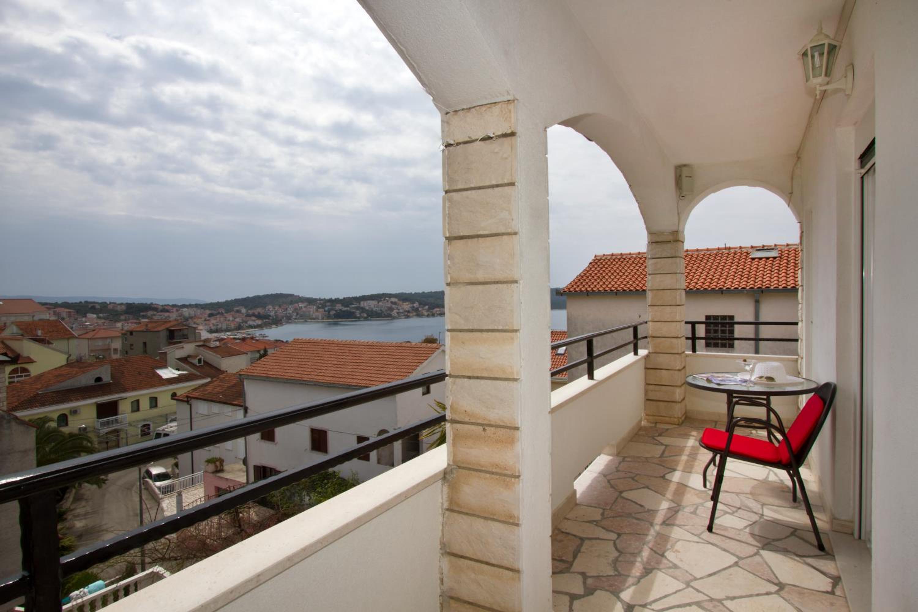 Villa Yvonne view 2