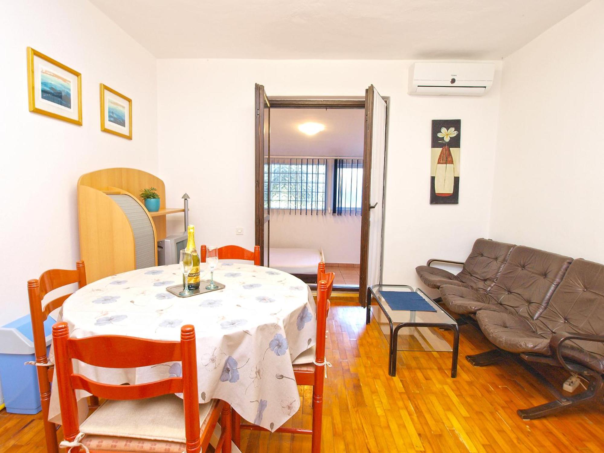 Apartments Dragica 929