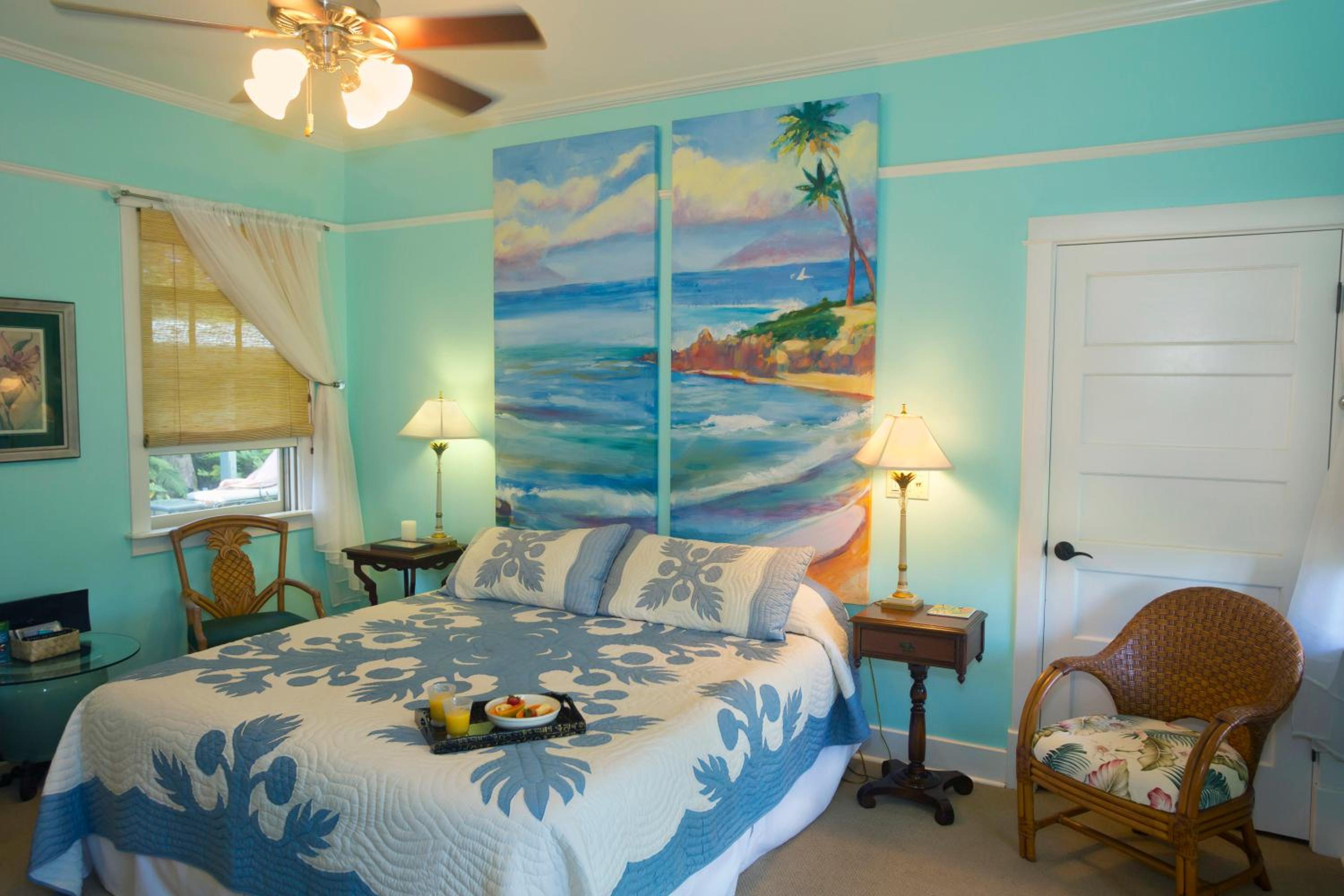 Iao Valley Inn