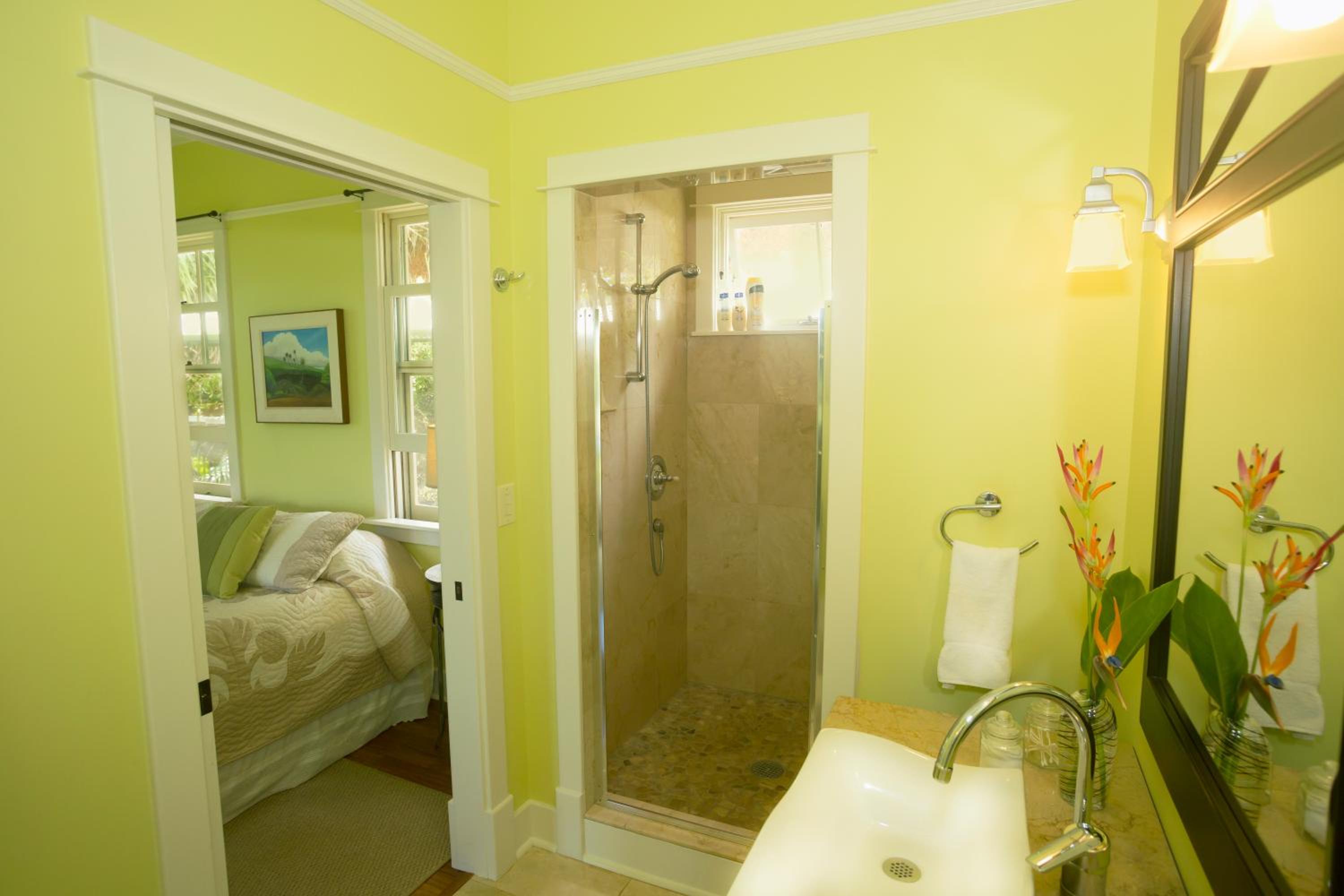 Iao Valley Inn
