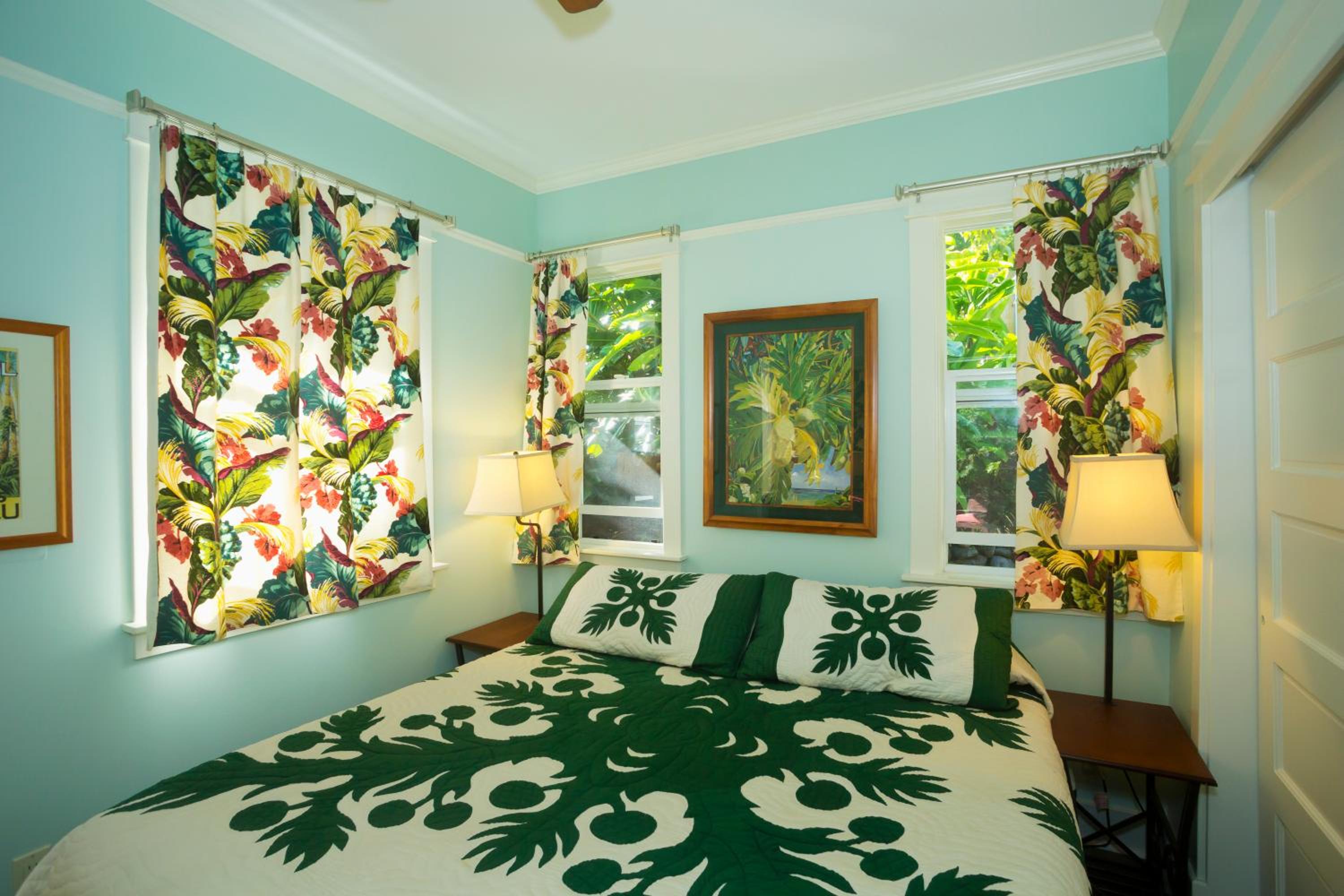 Iao Valley Inn