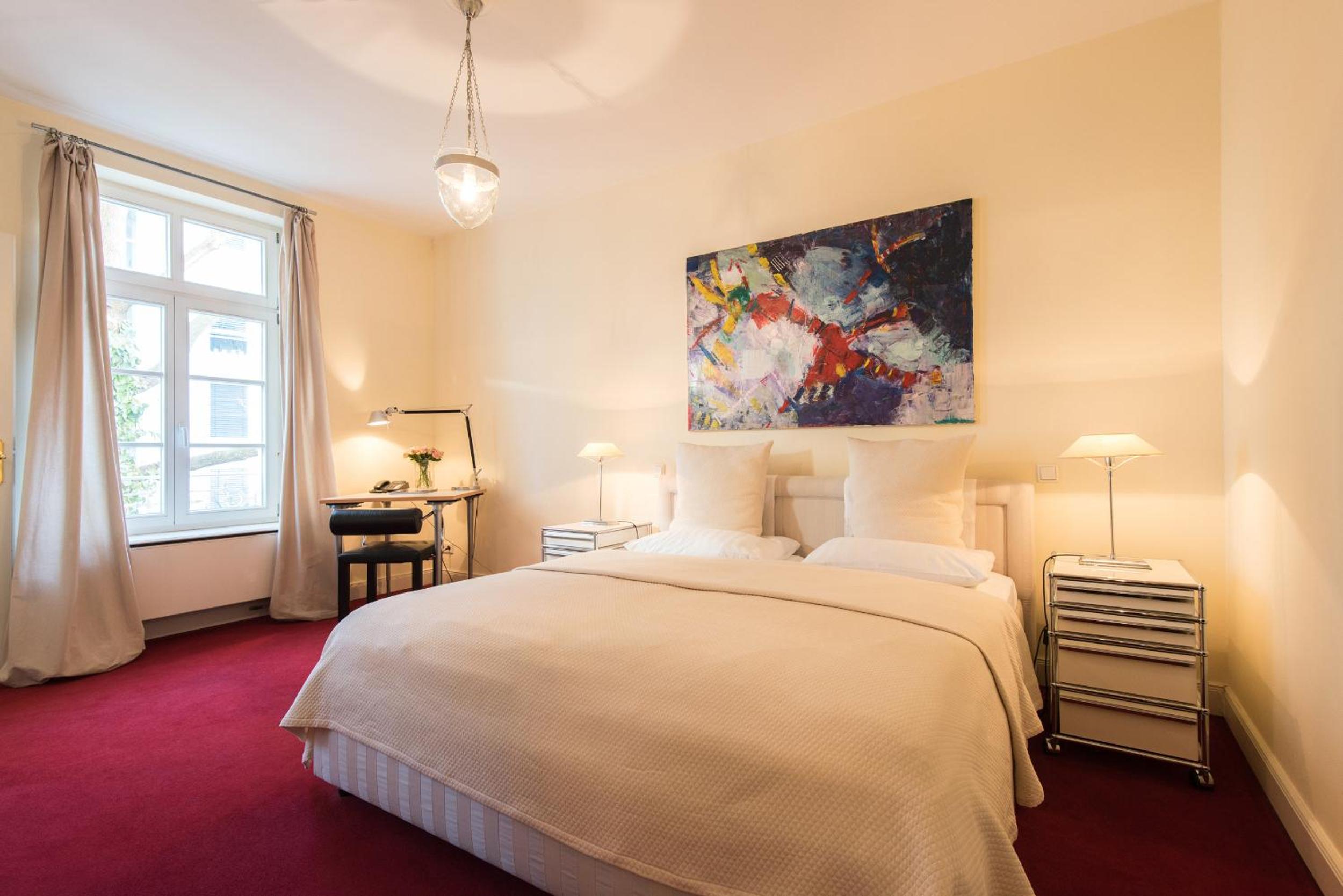 DIRAZI Guesthouse Apartments GmbH - Property Image 4