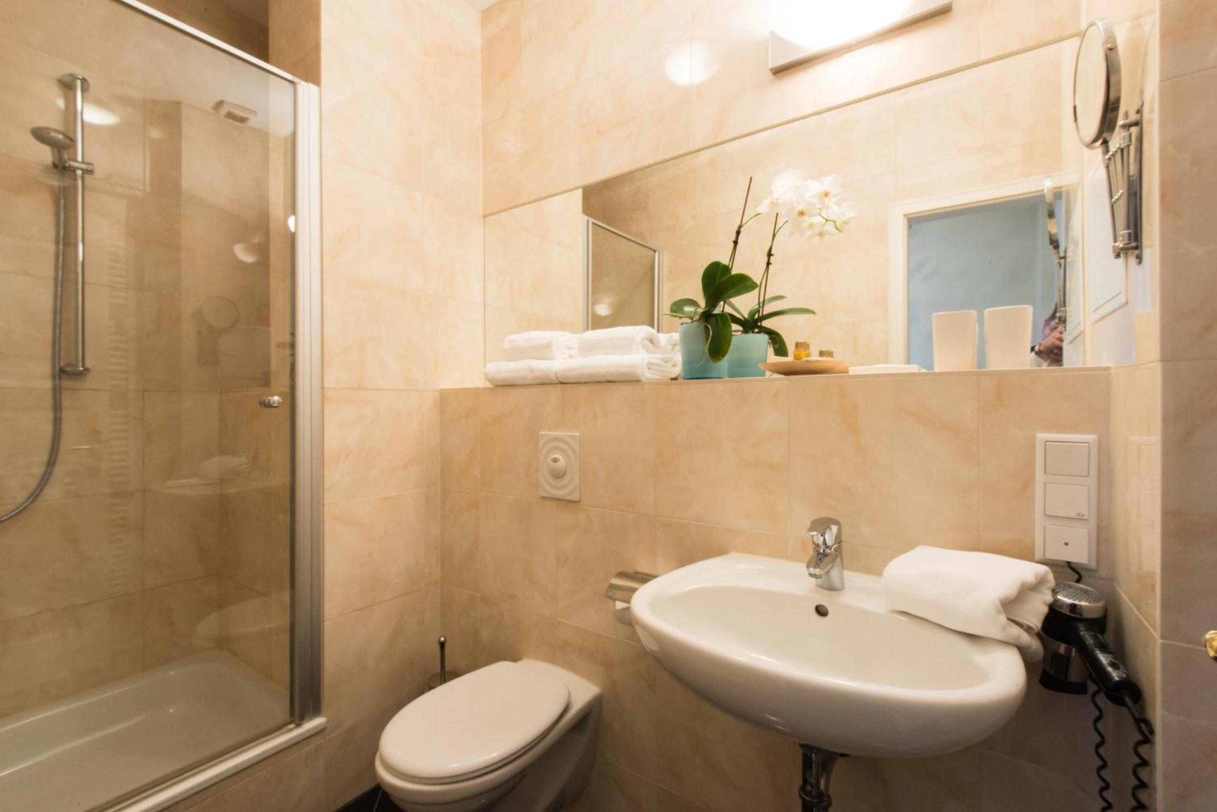 DIRAZI Guesthouse Apartments GmbH - Property Image 44