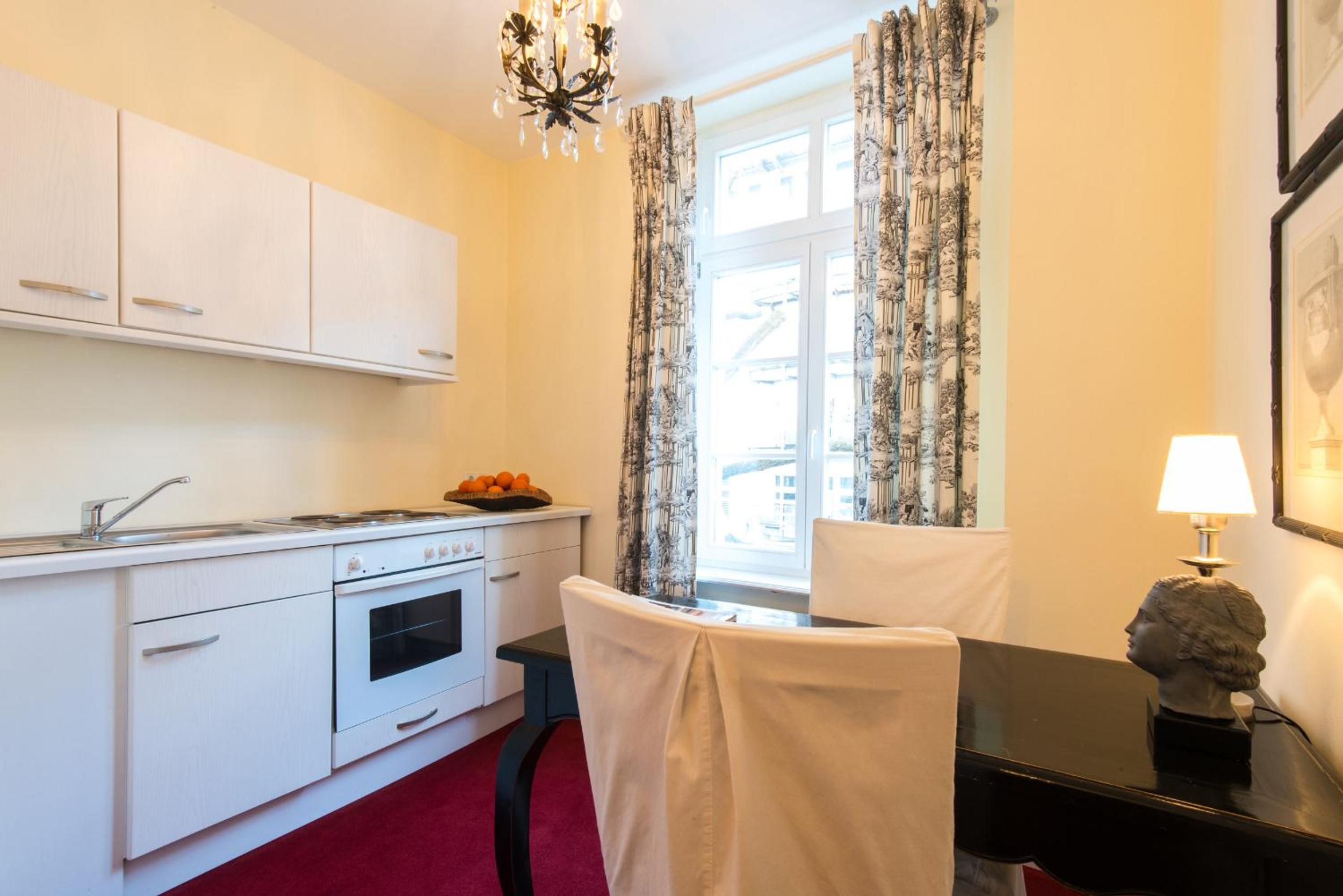 DIRAZI Guesthouse Apartments GmbH - Property Image 37