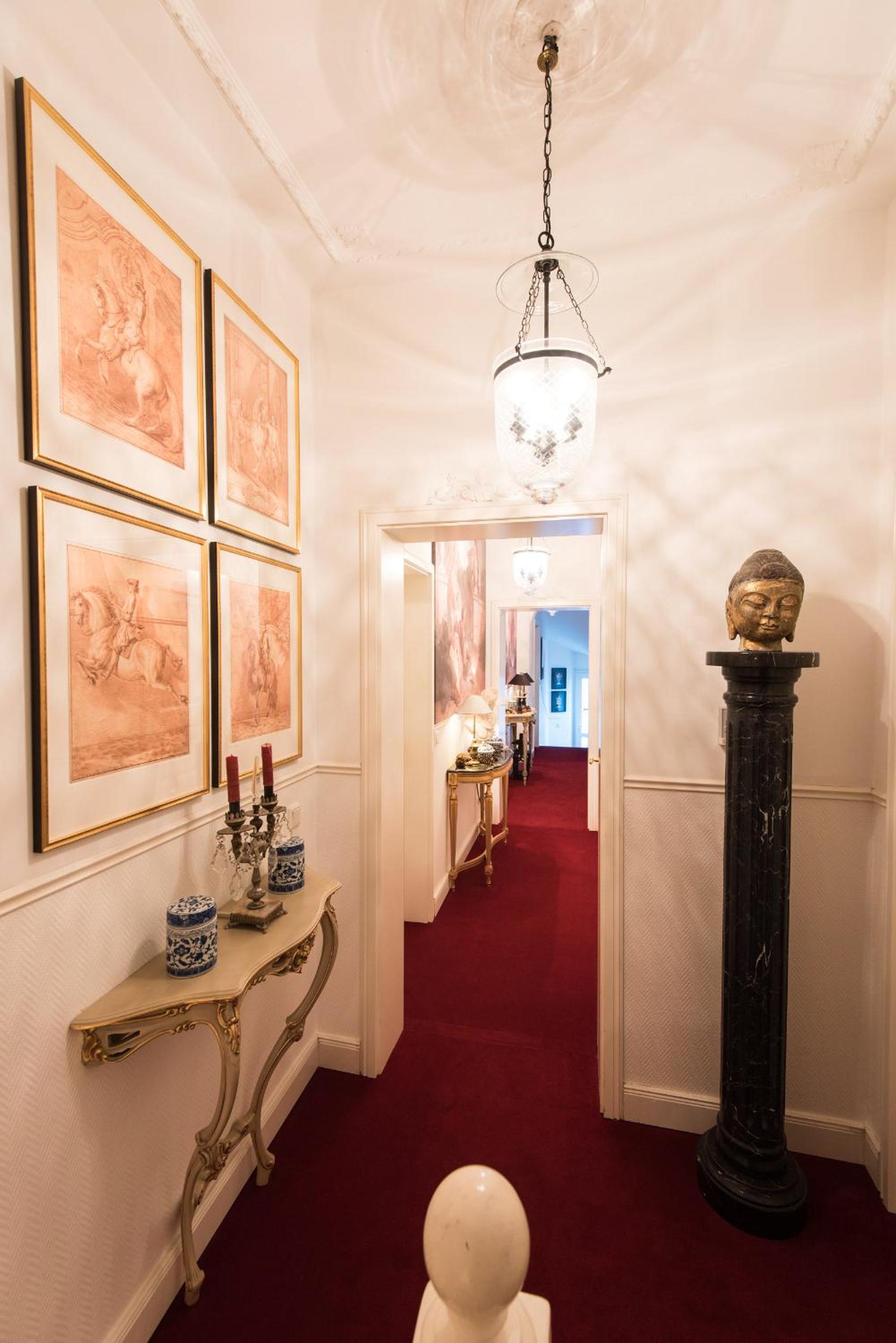 DIRAZI Guesthouse Apartments GmbH - Property Image 1