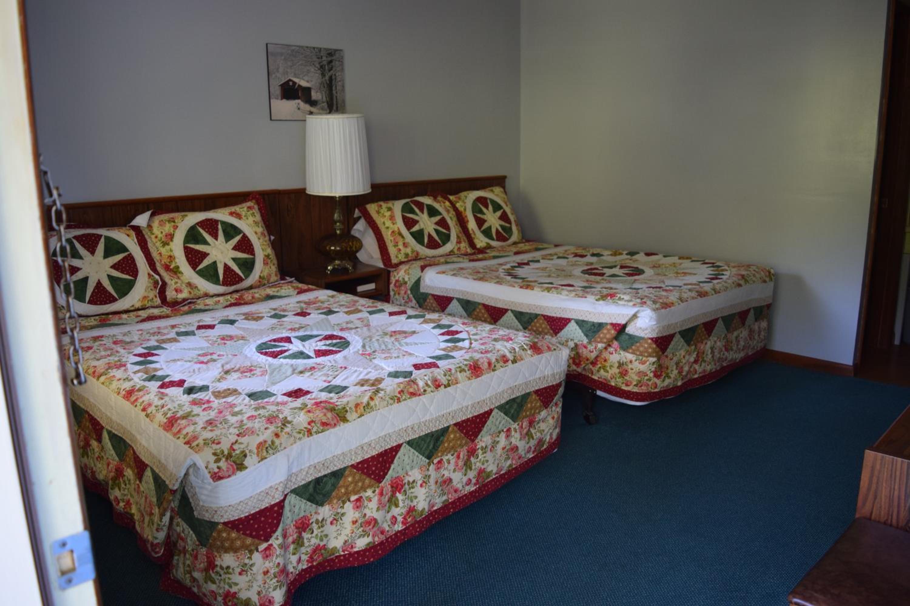 Green Valley Motor Lodge