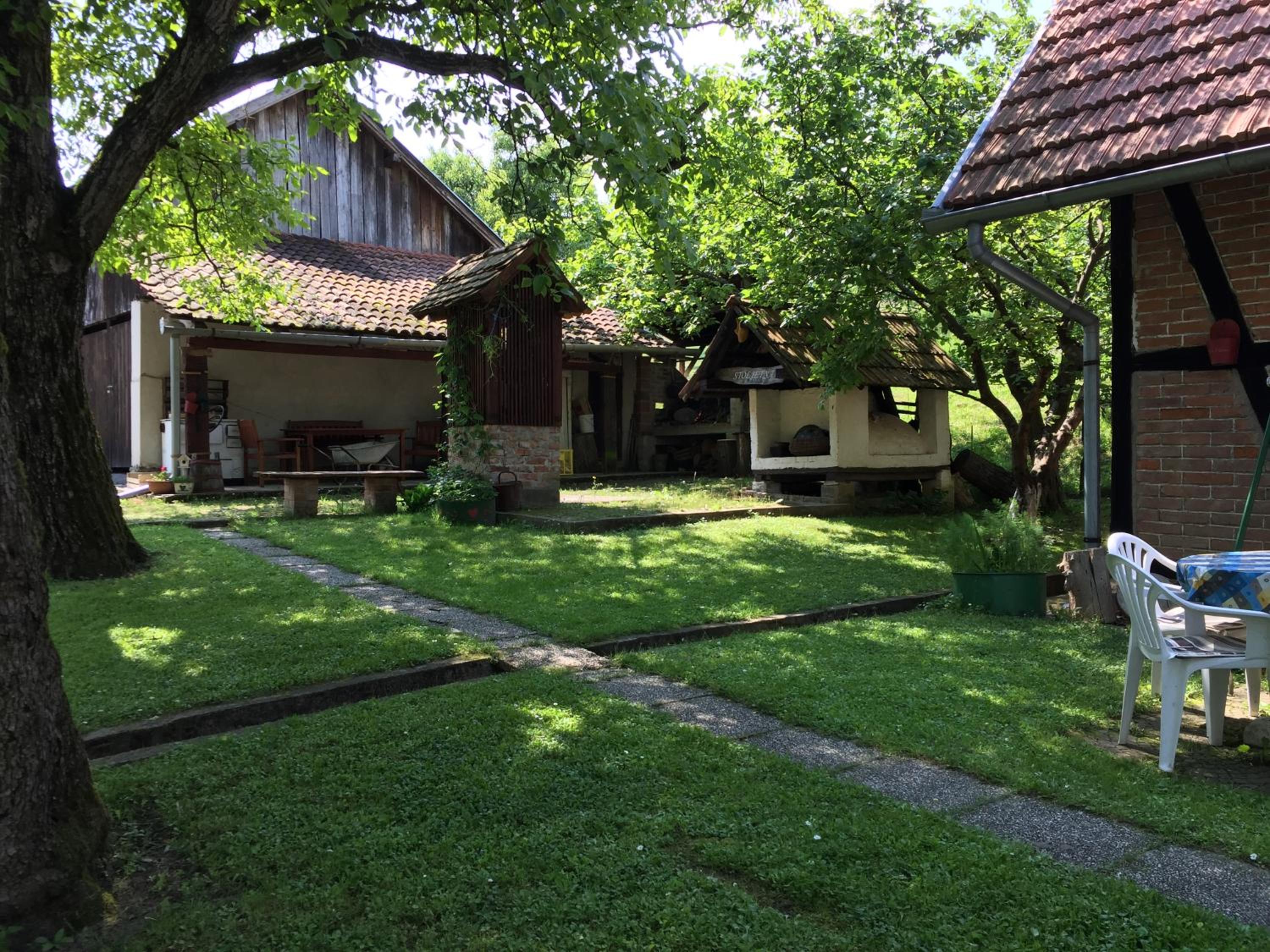 Photo 19