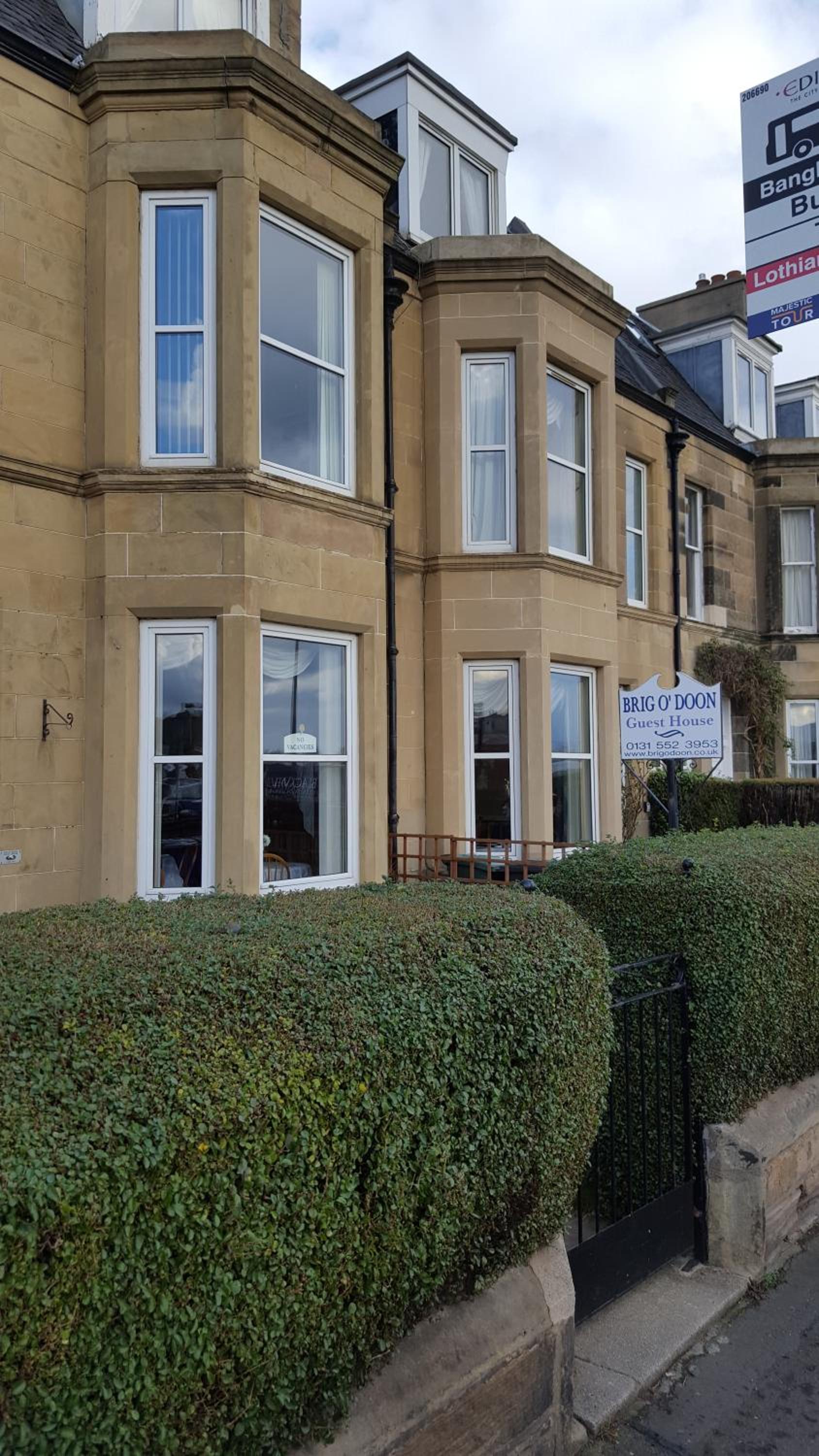 Hotel Brig O'Doon Guest House - Image 1