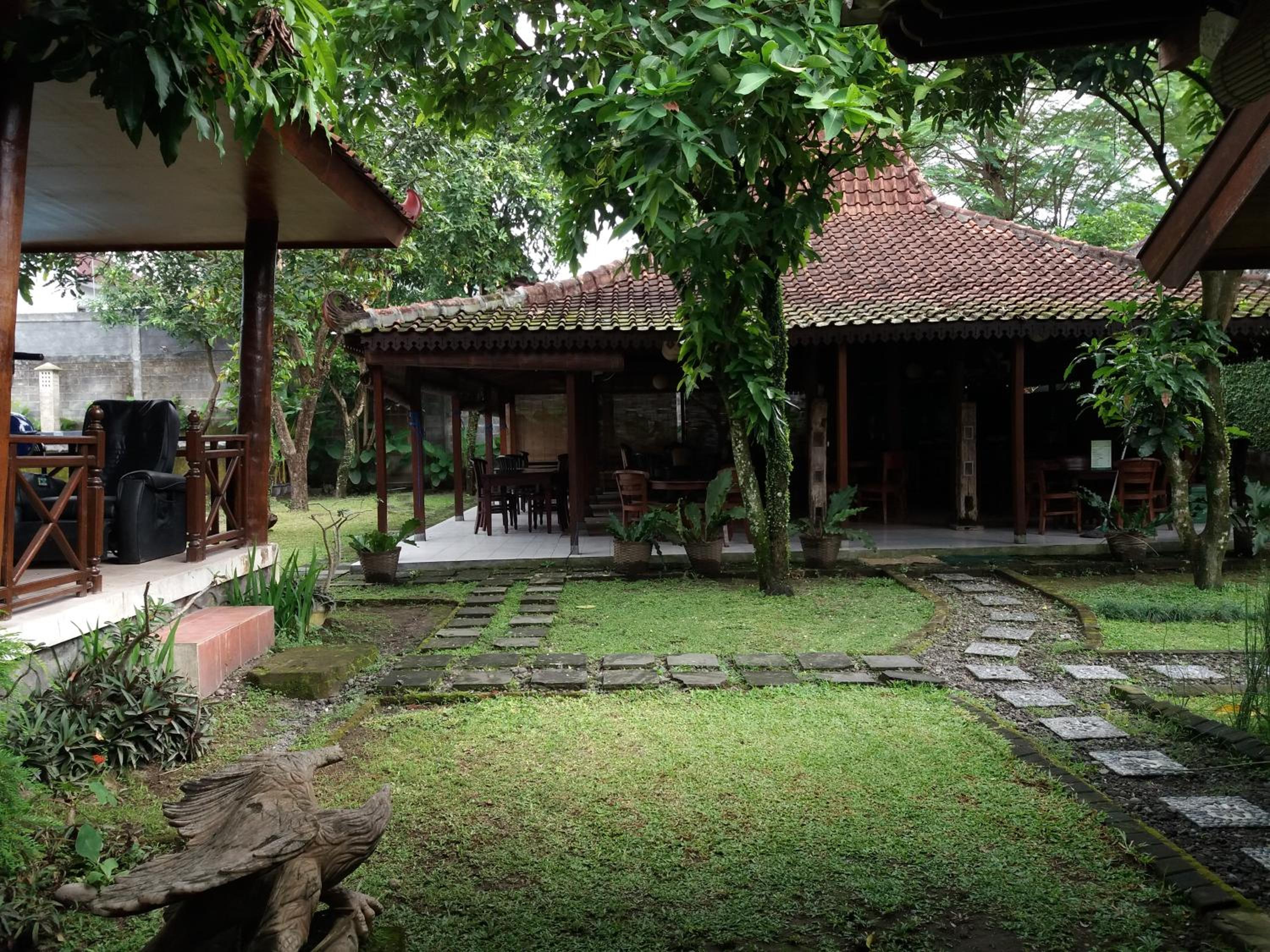 Alam Jogja Resort Mitra RedDoorz