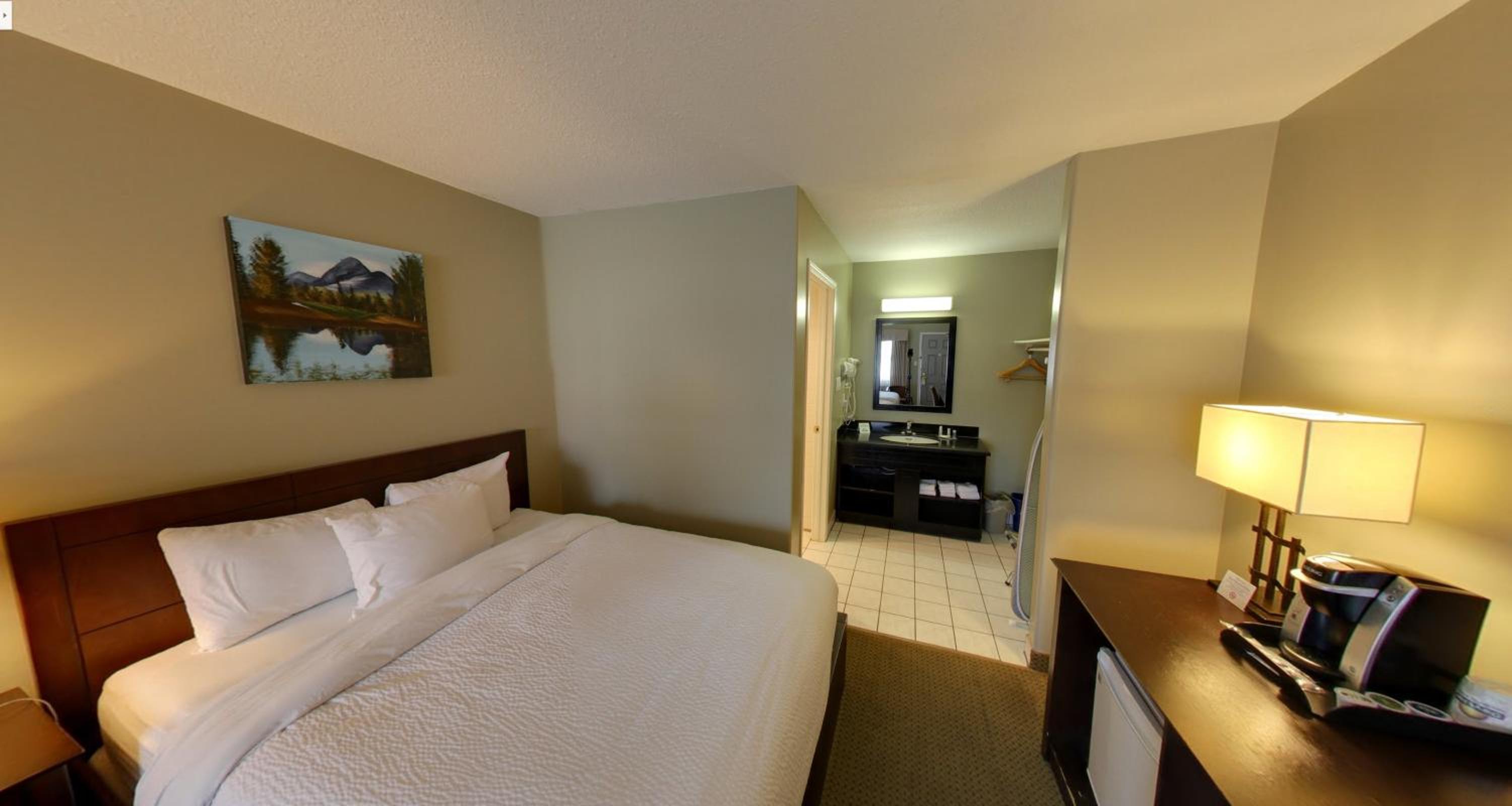 Golden Vacations - Days Inn by Wyndham Golden - Property Image 65