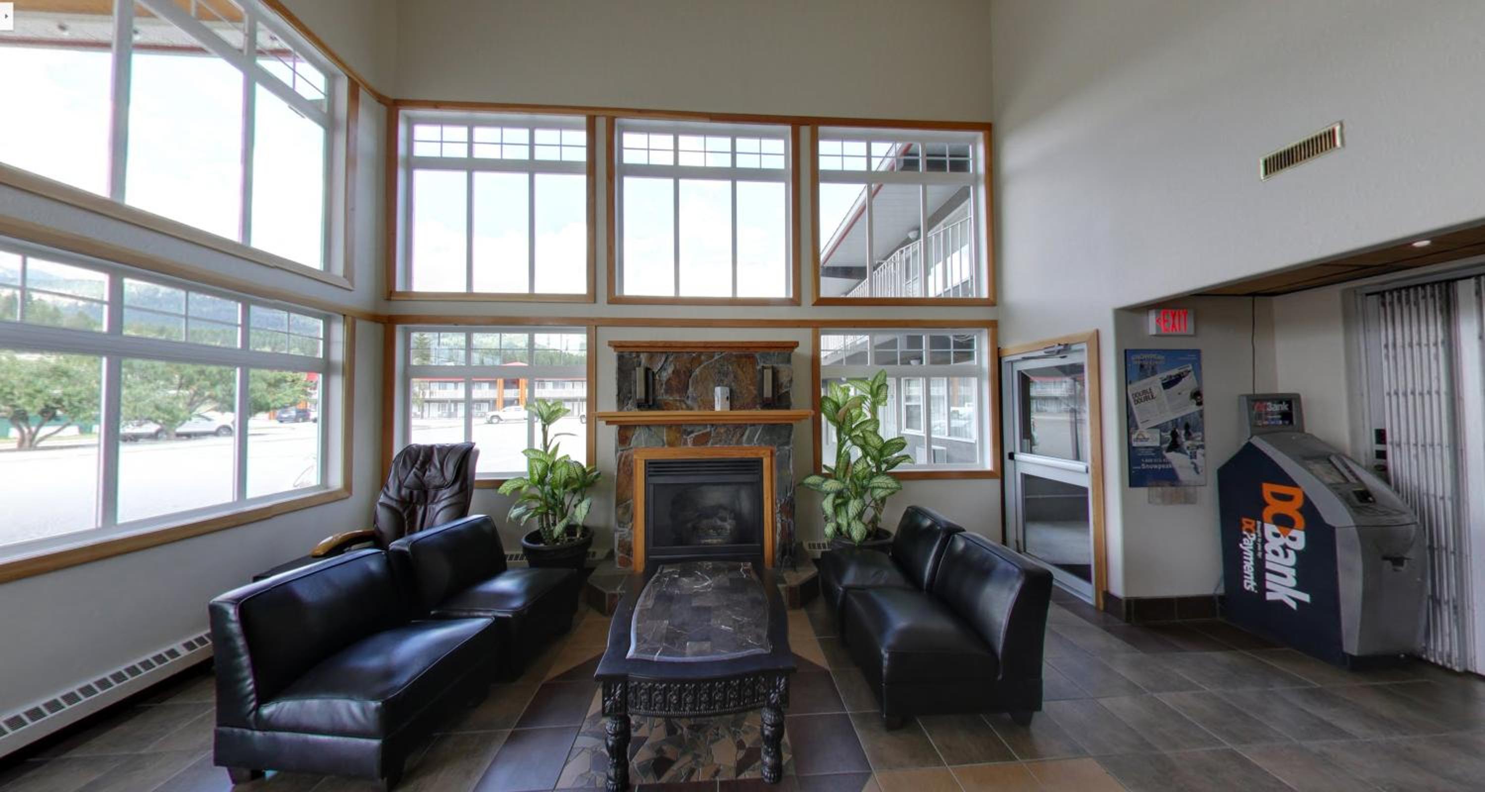 Golden Vacations - Days Inn by Wyndham Golden - Property Image 71