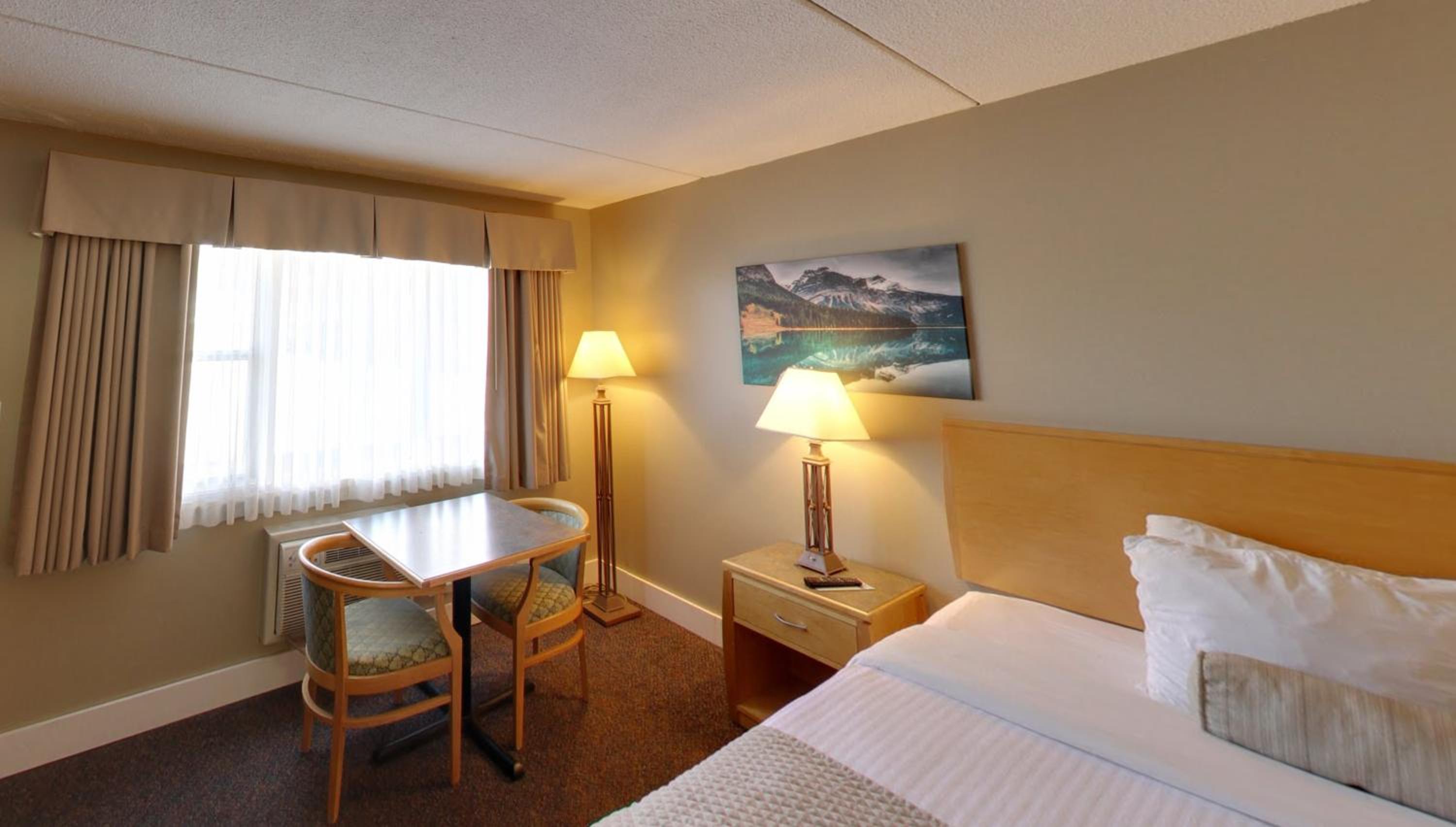 Golden Vacations - Days Inn by Wyndham Golden - Property Image 81