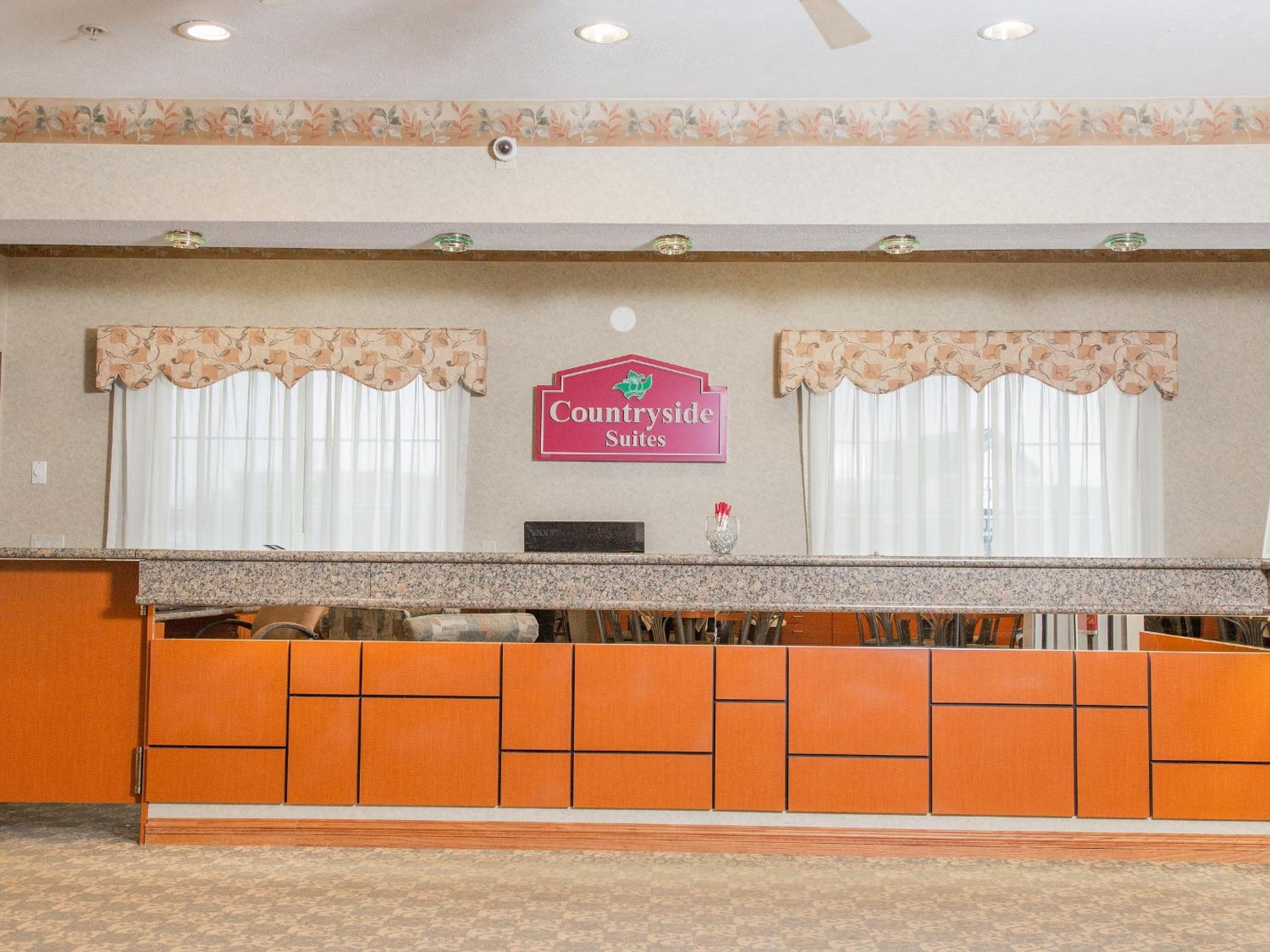 BridgePointe Inn & Suites by BPhotels, Lincoln I-80 & 27th St view 3