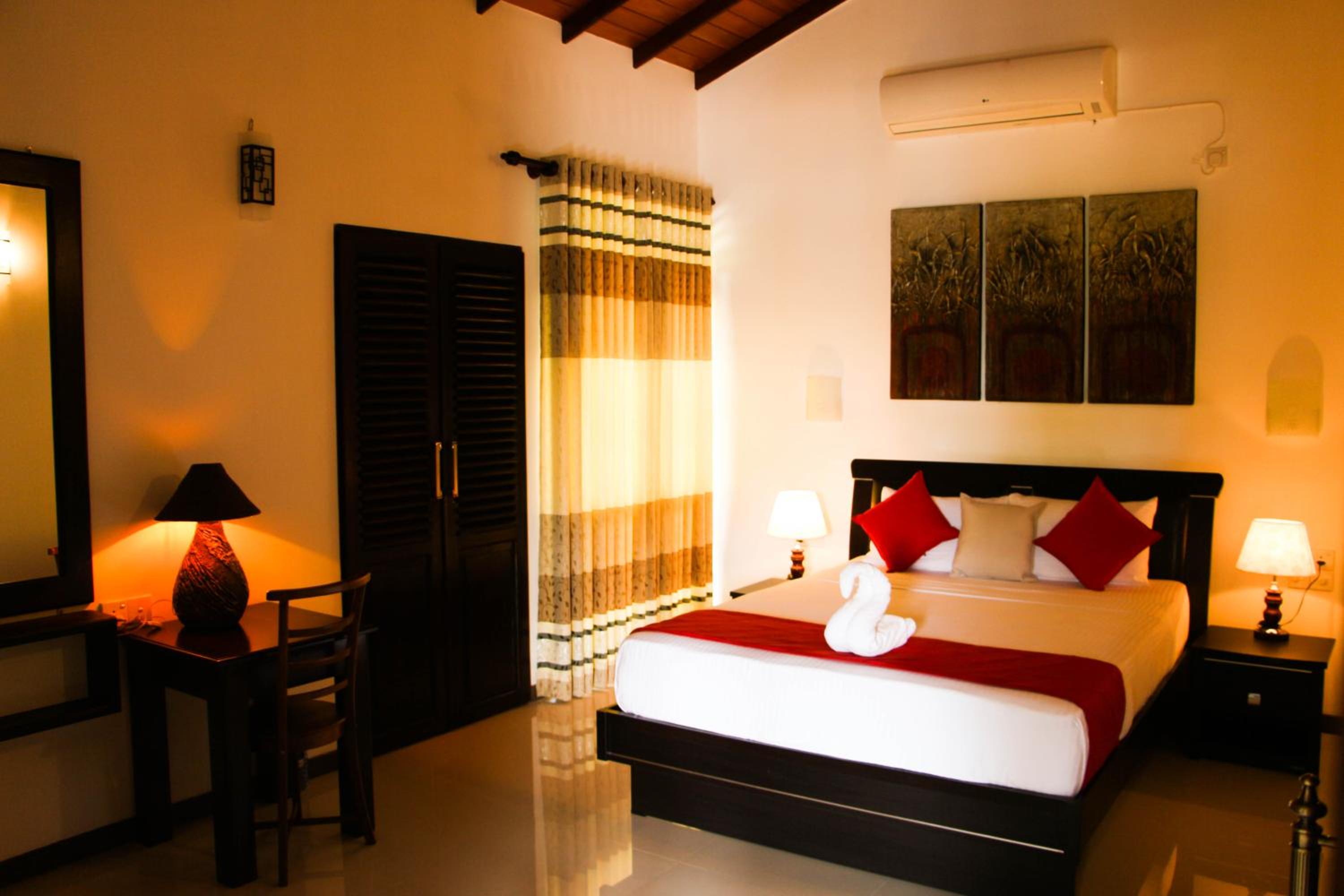 River Breeze Villa Bentota