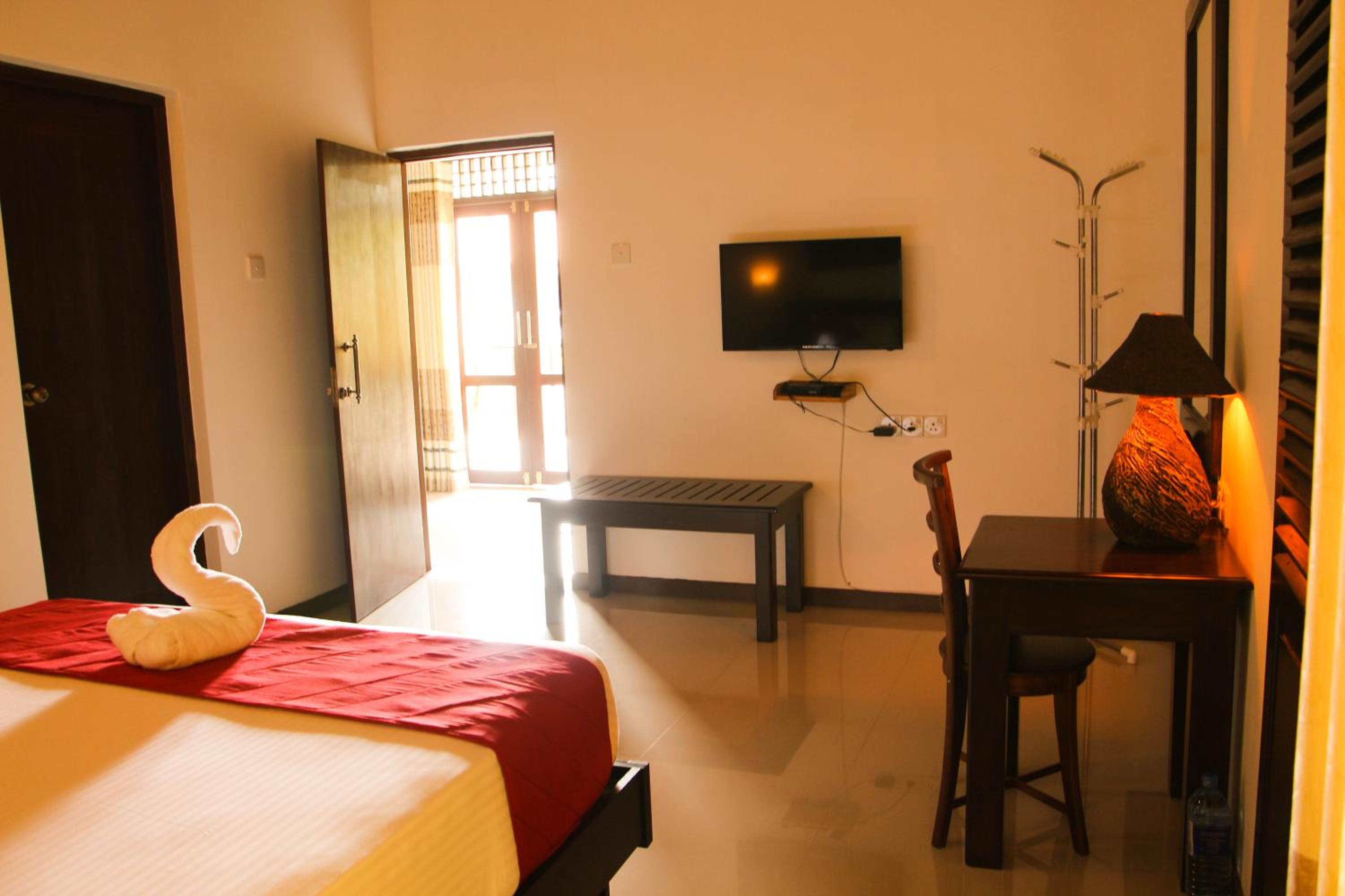 River Breeze Villa Bentota