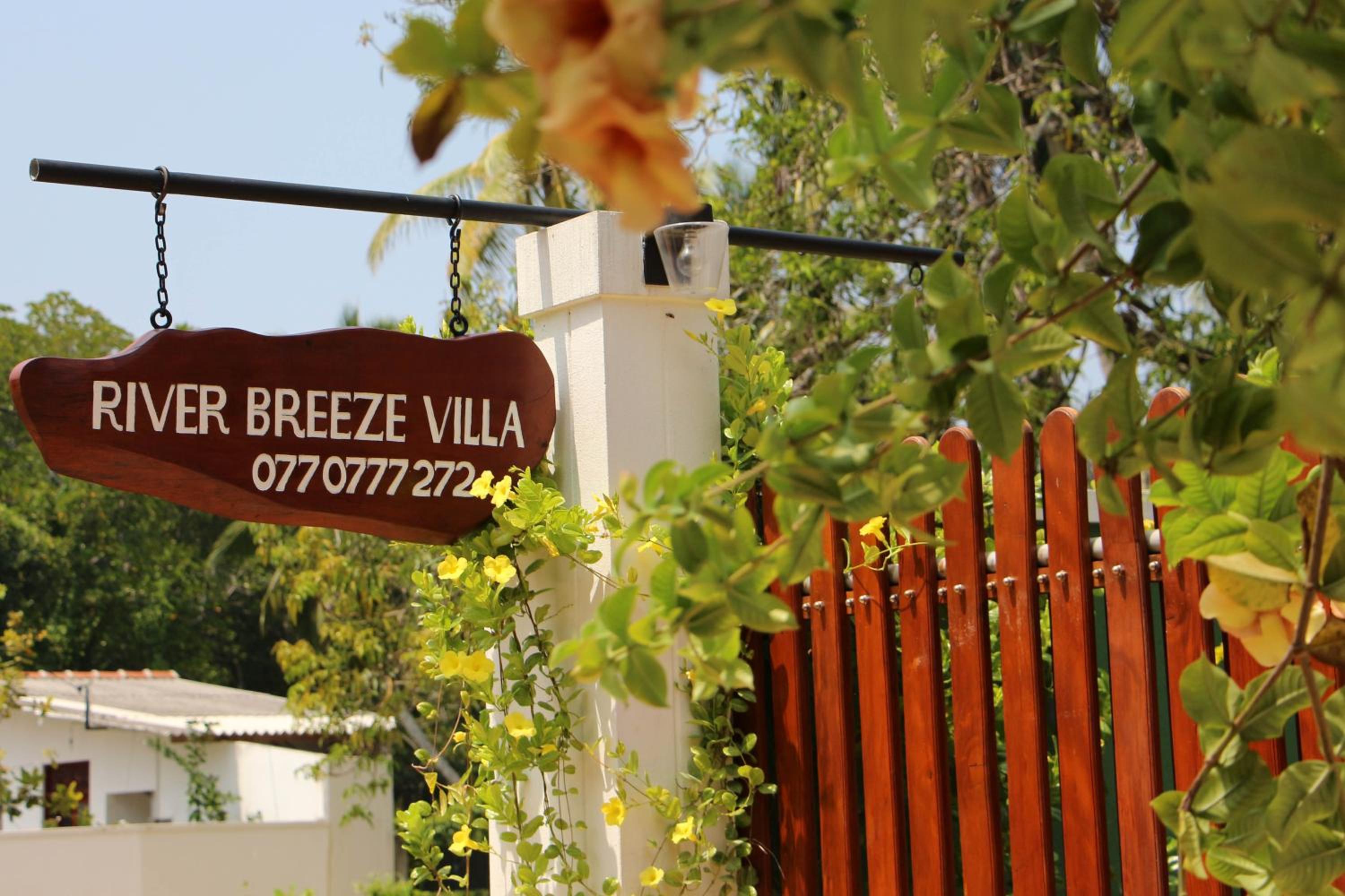 River Breeze Villa Bentota
