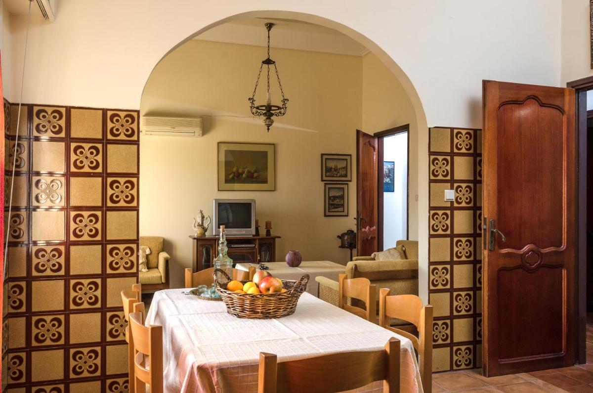 Cretan Ethereal House view 3