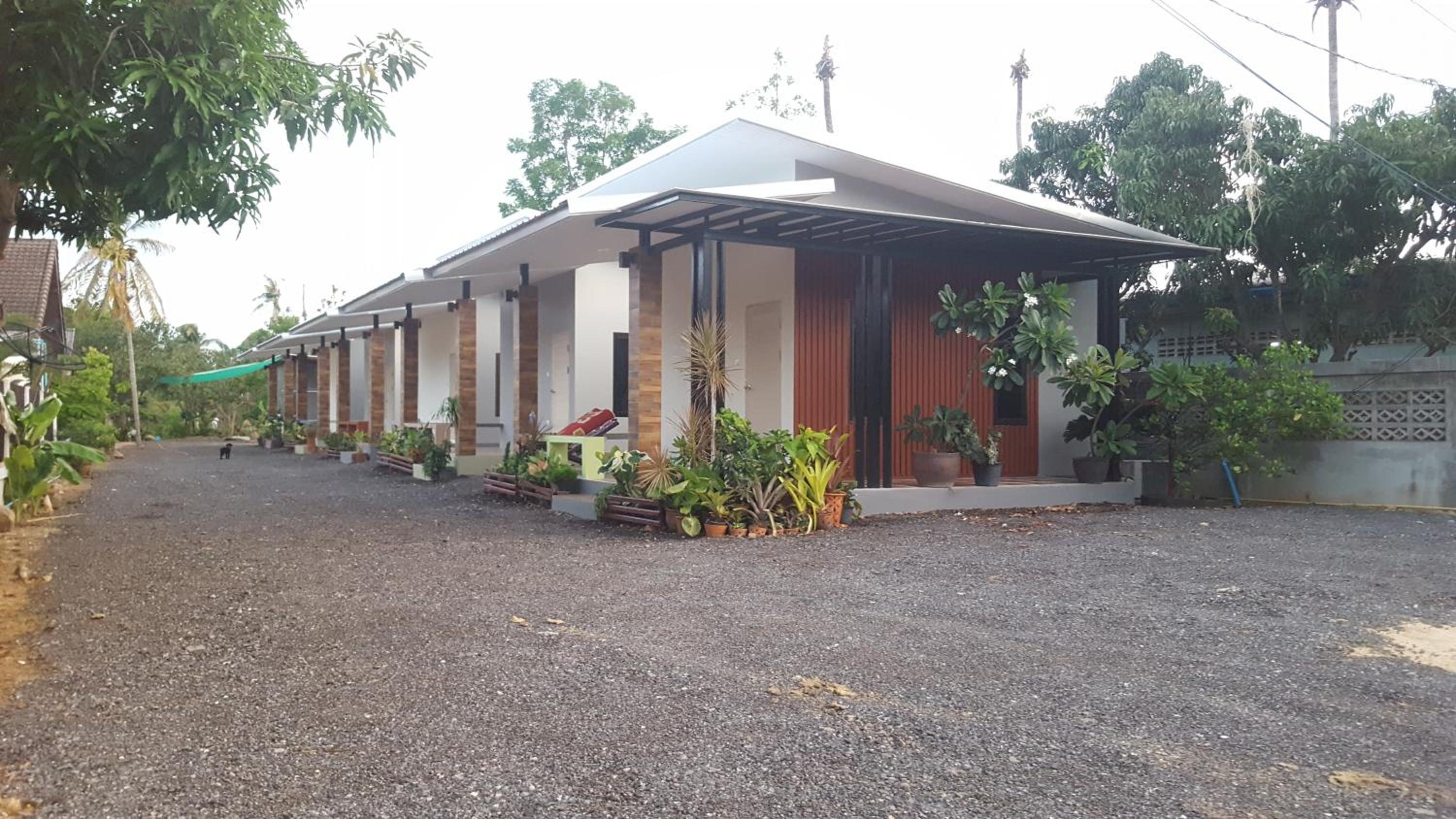 Hotel The House at Pranburi - Image 1