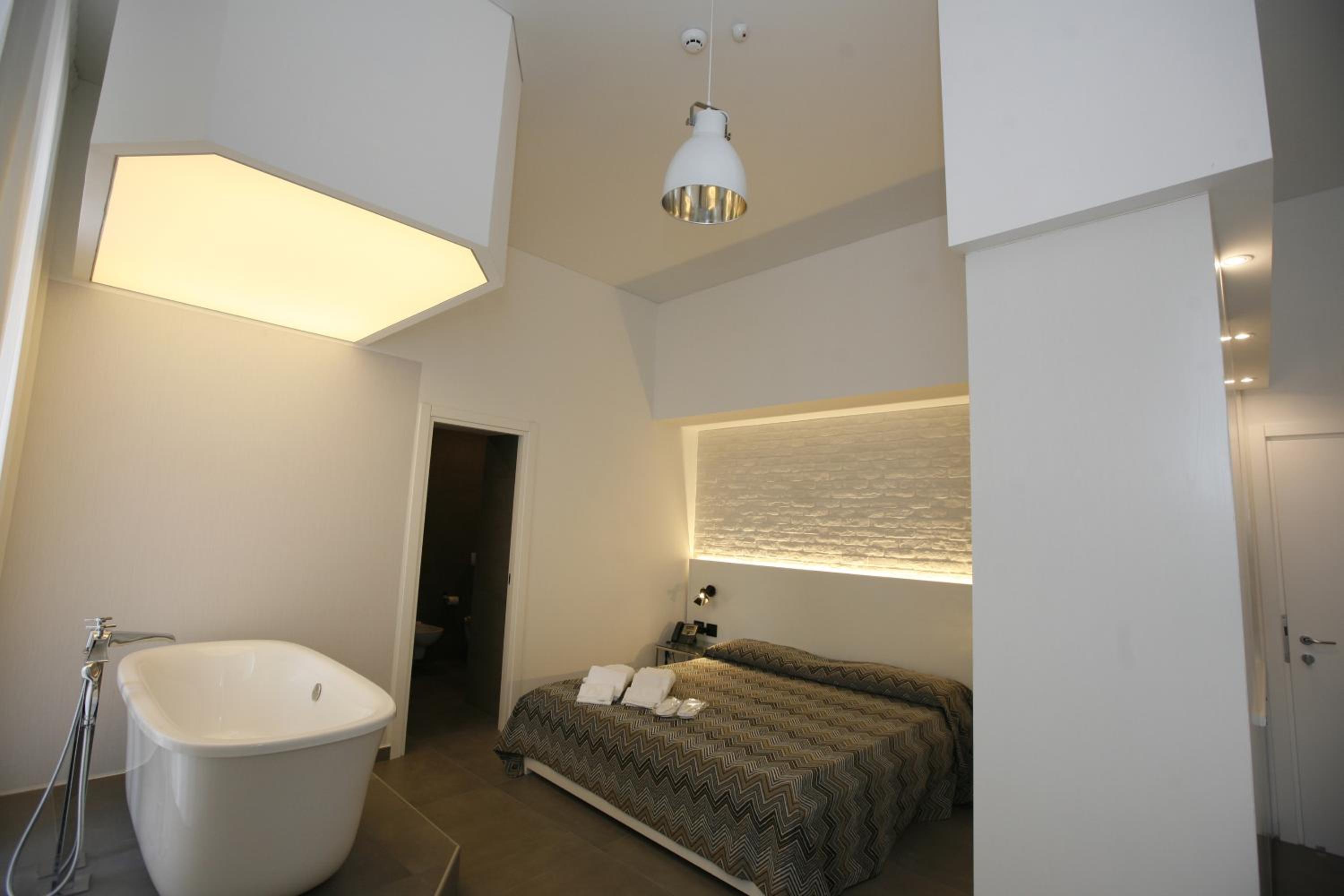 Relais Piazza Del Plebiscito B&B