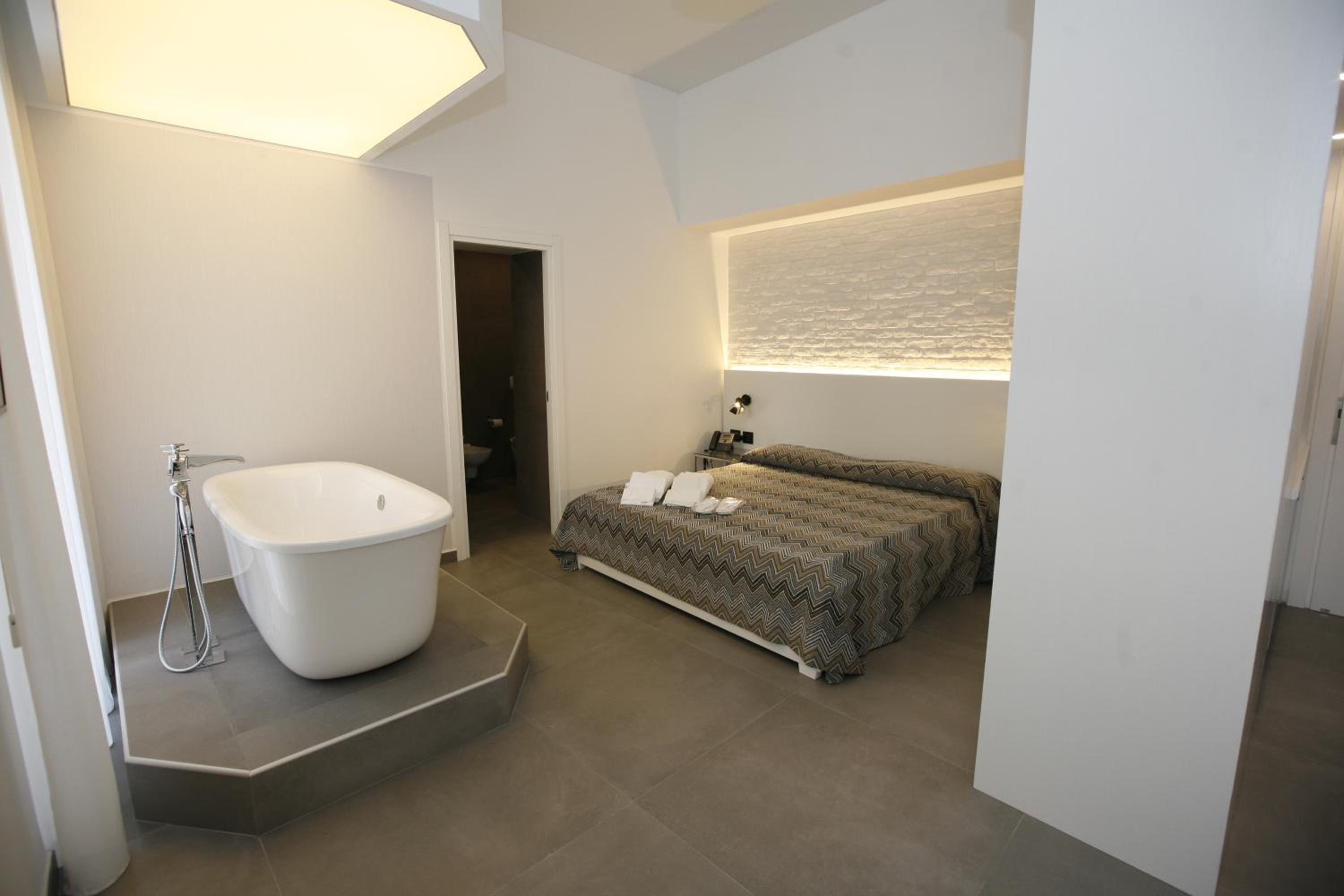 Relais Piazza Del Plebiscito B&B