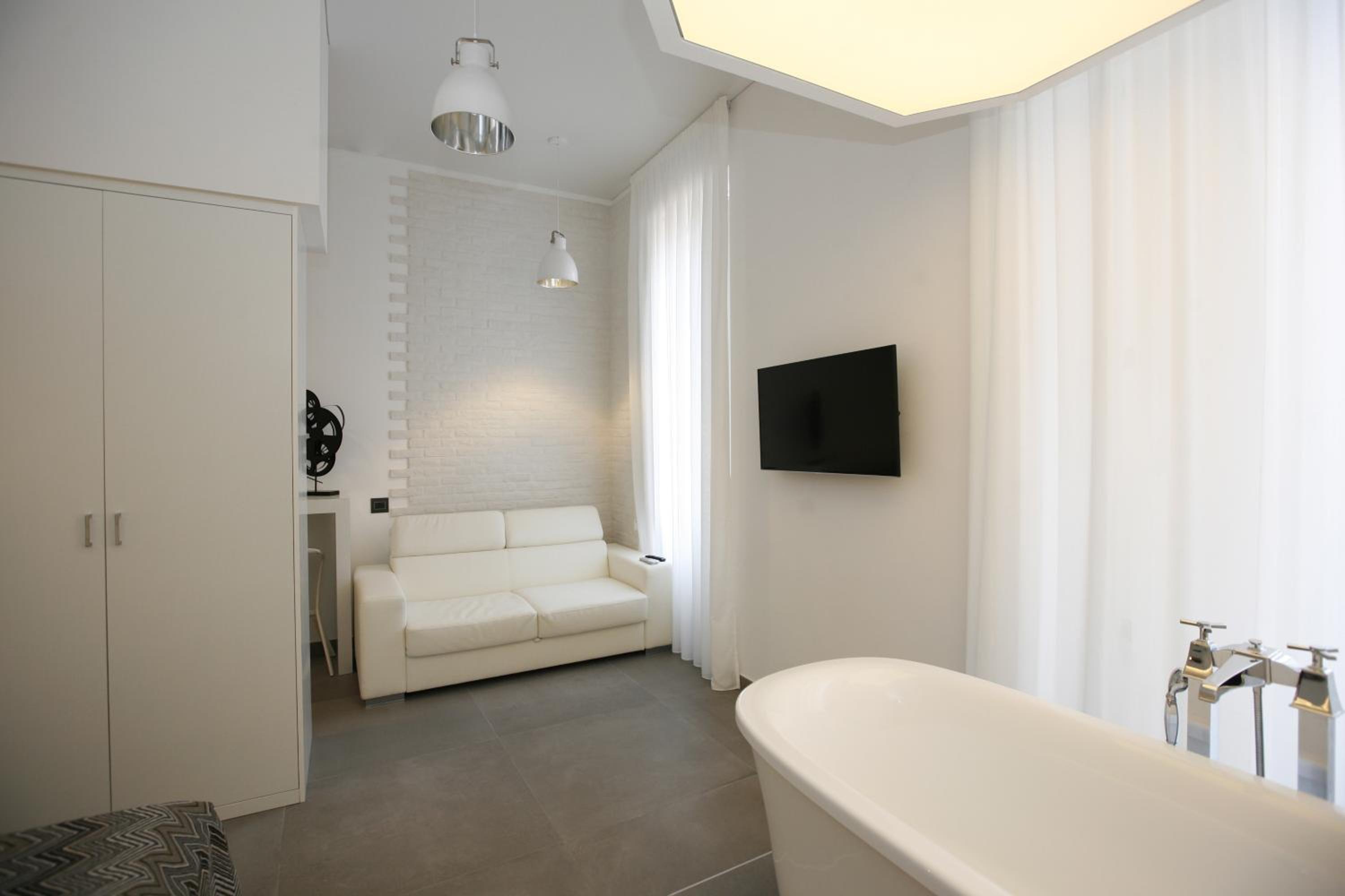 Relais Piazza Del Plebiscito B&B