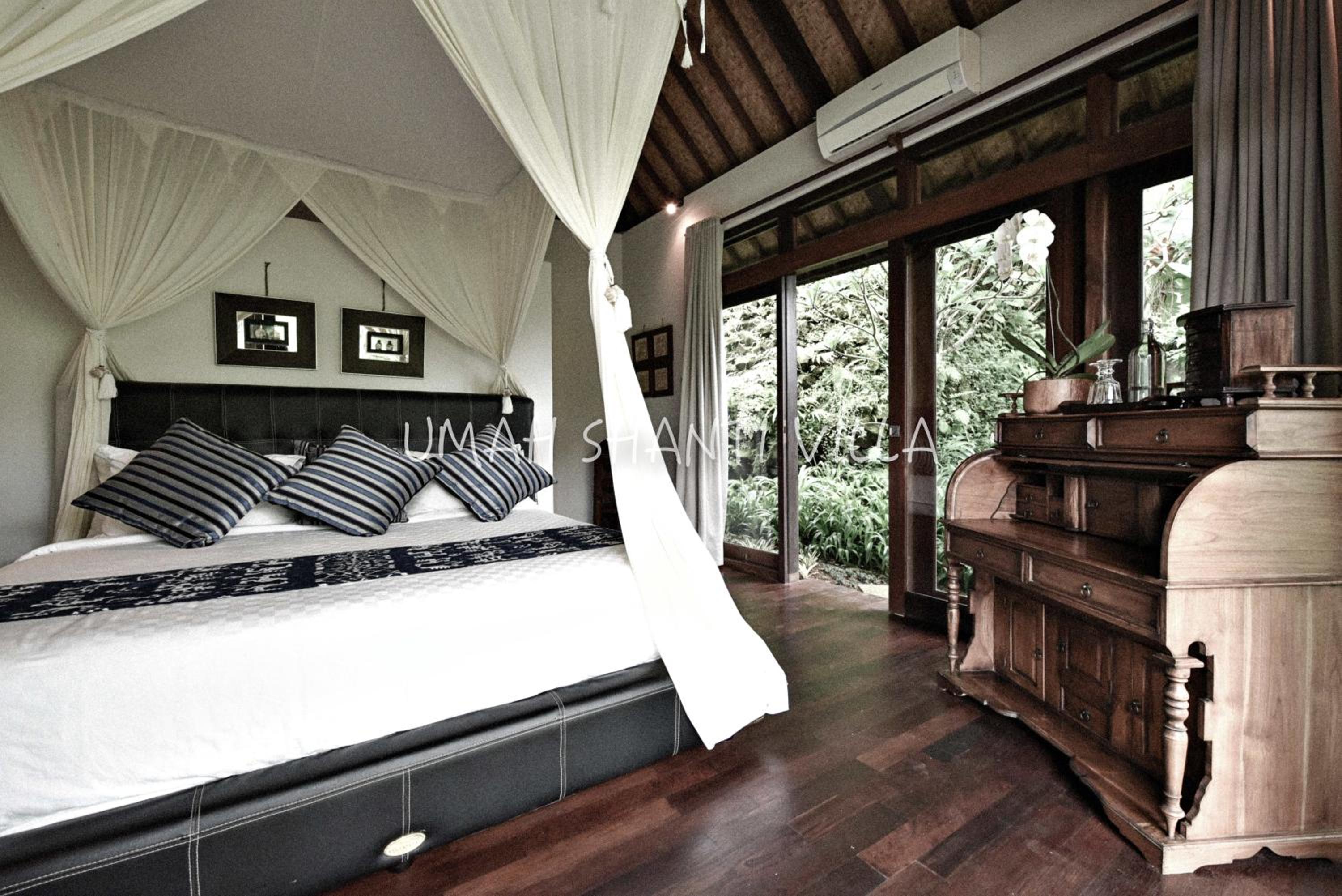 Villa Umah Shanti