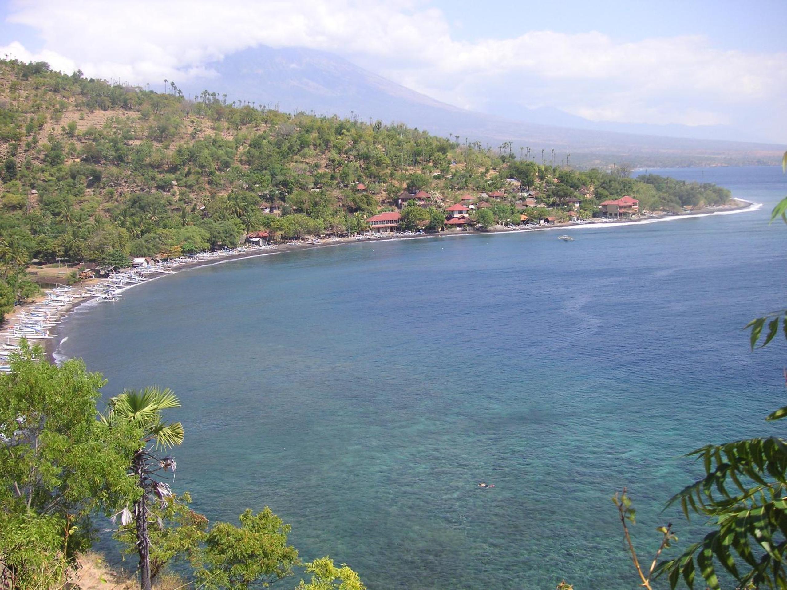 Galang Kangin Bungalows 2 view 4