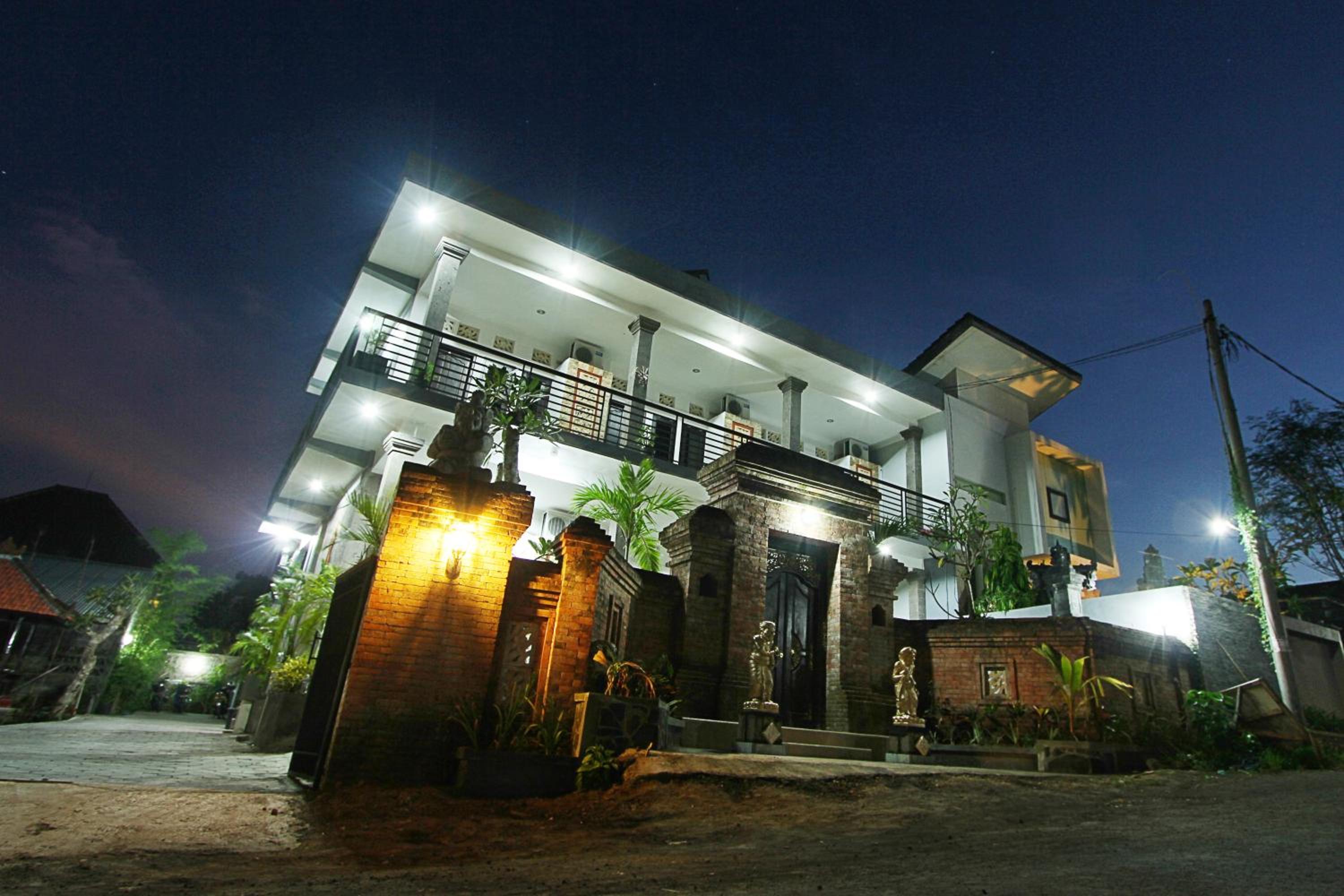 RedDoorz near Stadion Kompyang Sujana Bali