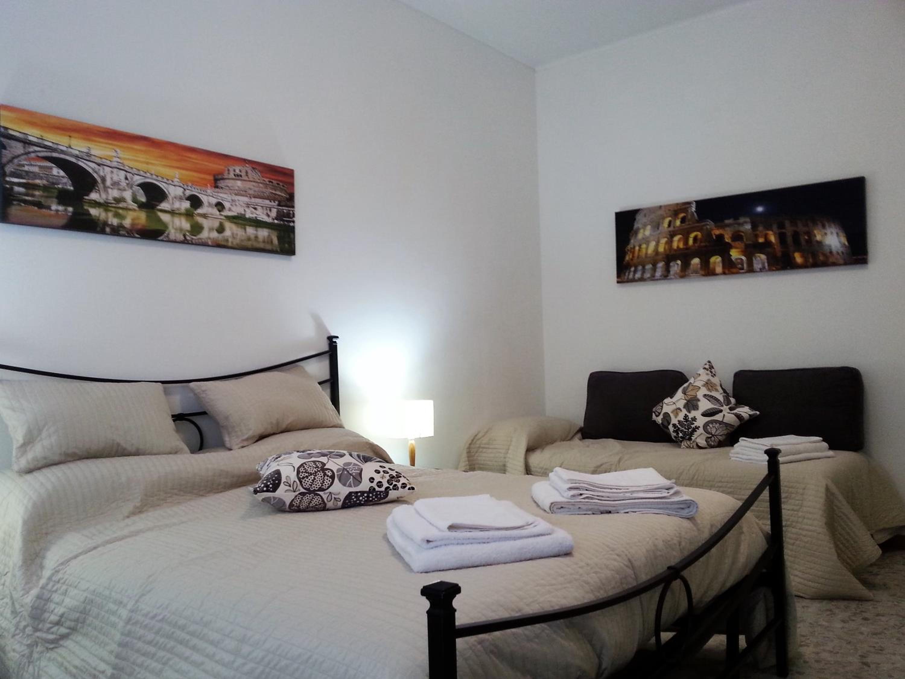 San Pietro & Trastevere Home