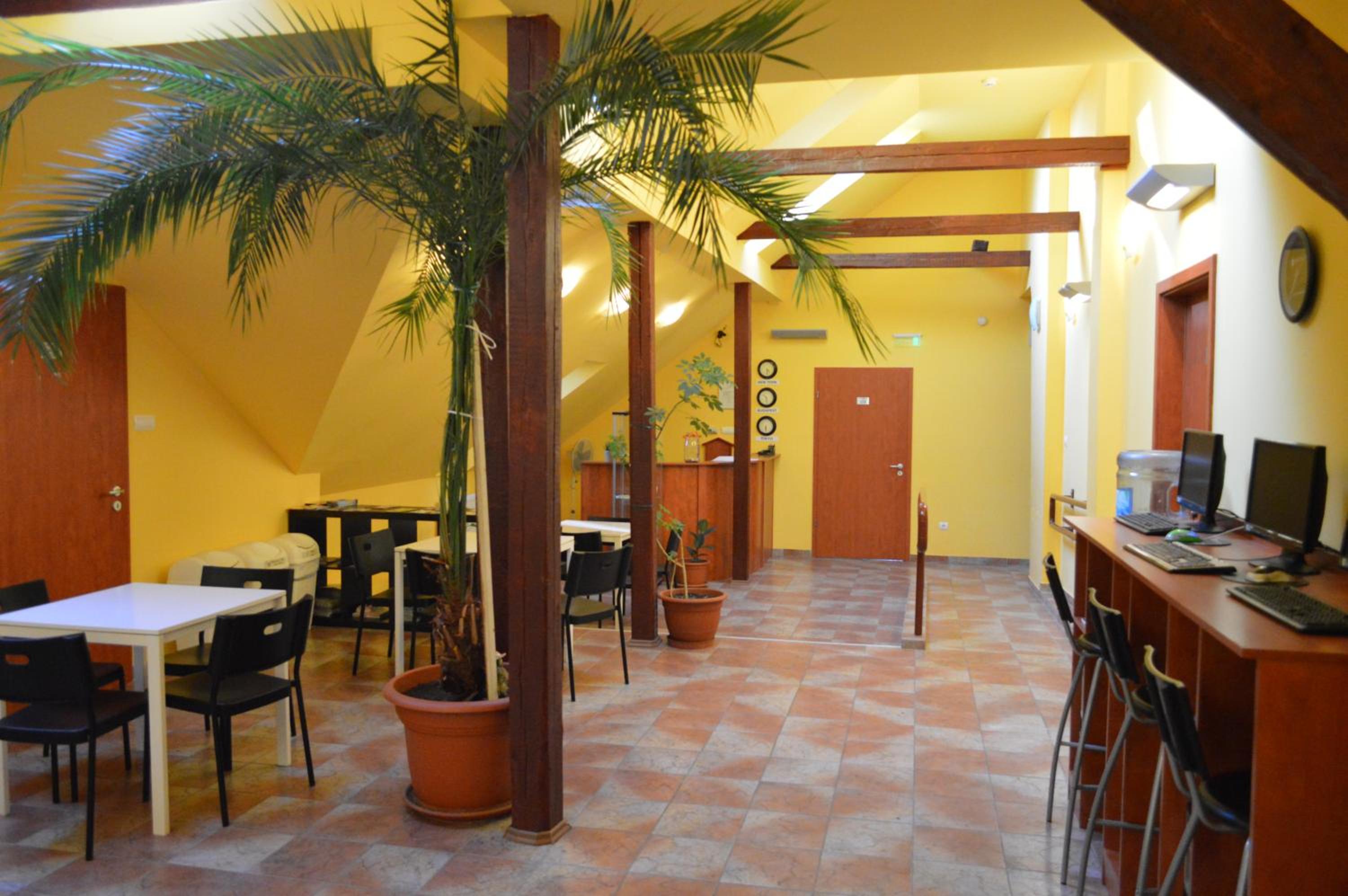 Bordany Hostel