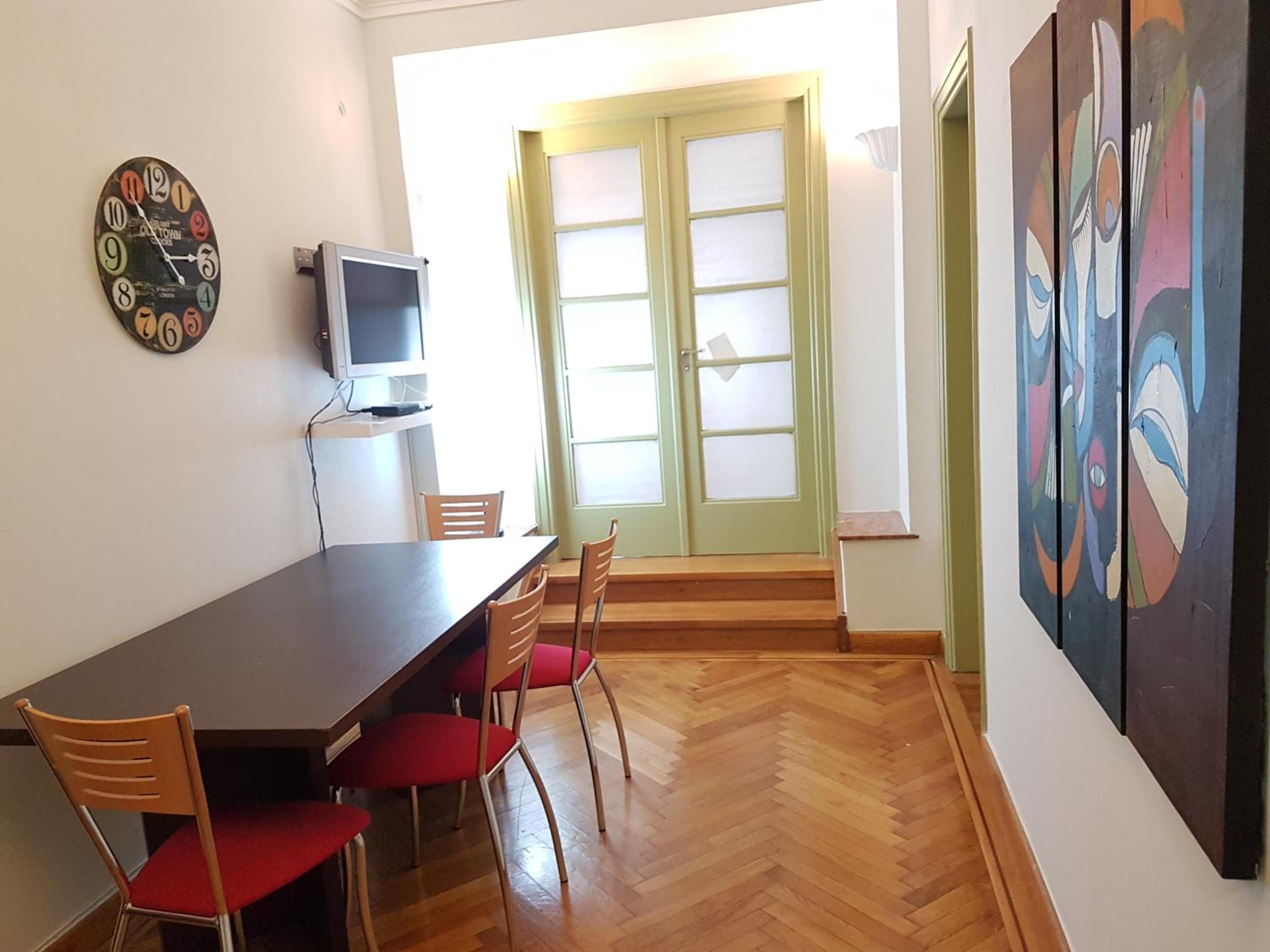 Errathens Pine Red and Taupe - Athens Center