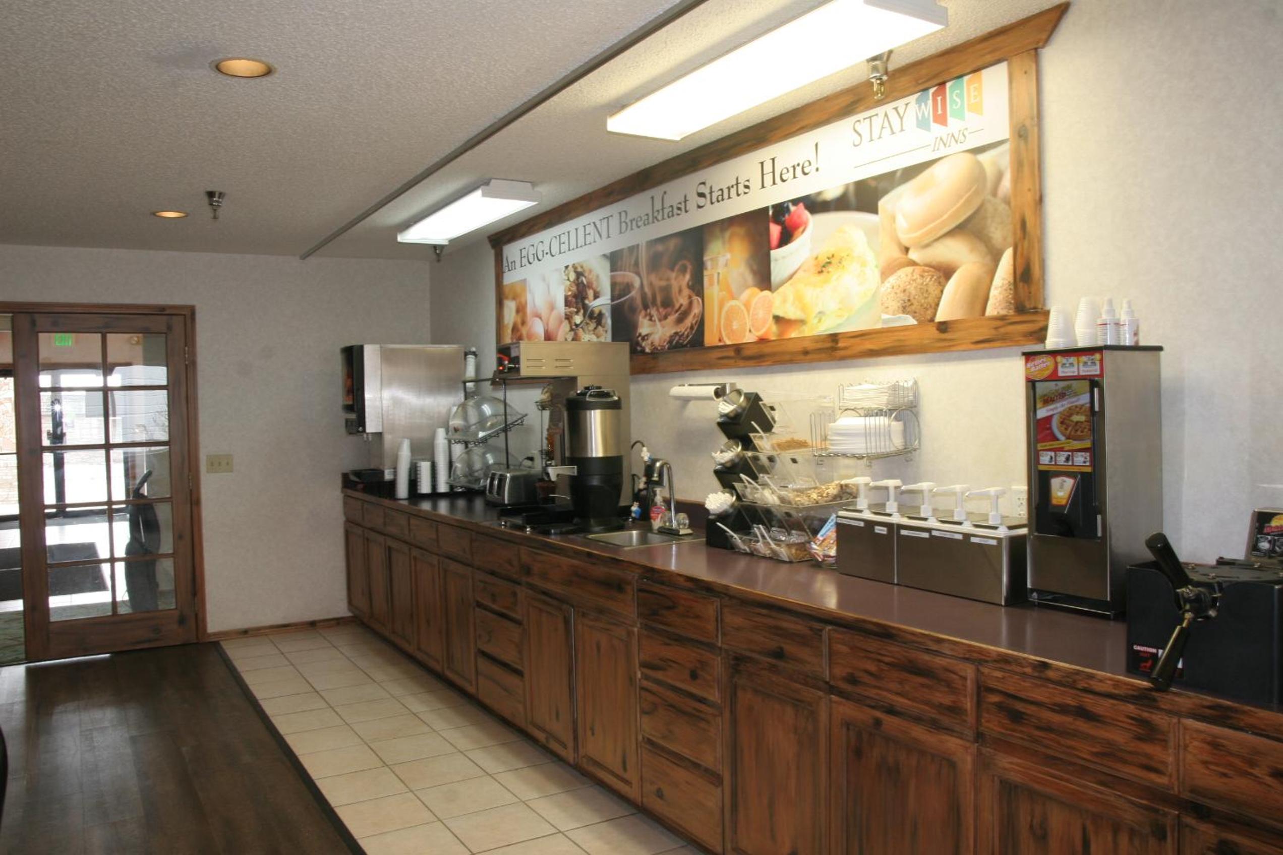 Montrose Vacations - Stay Wise Inns of Montrose - Property Image 5