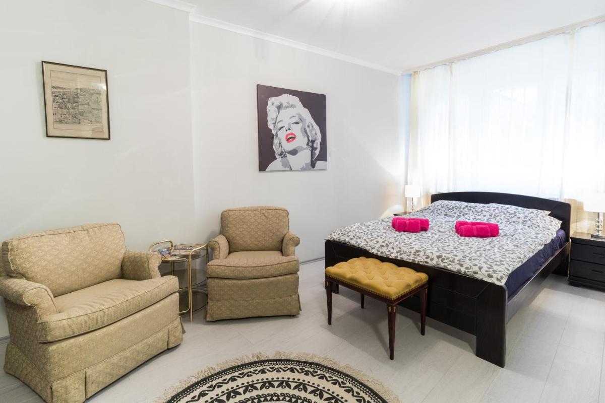 Modern Central Apartments