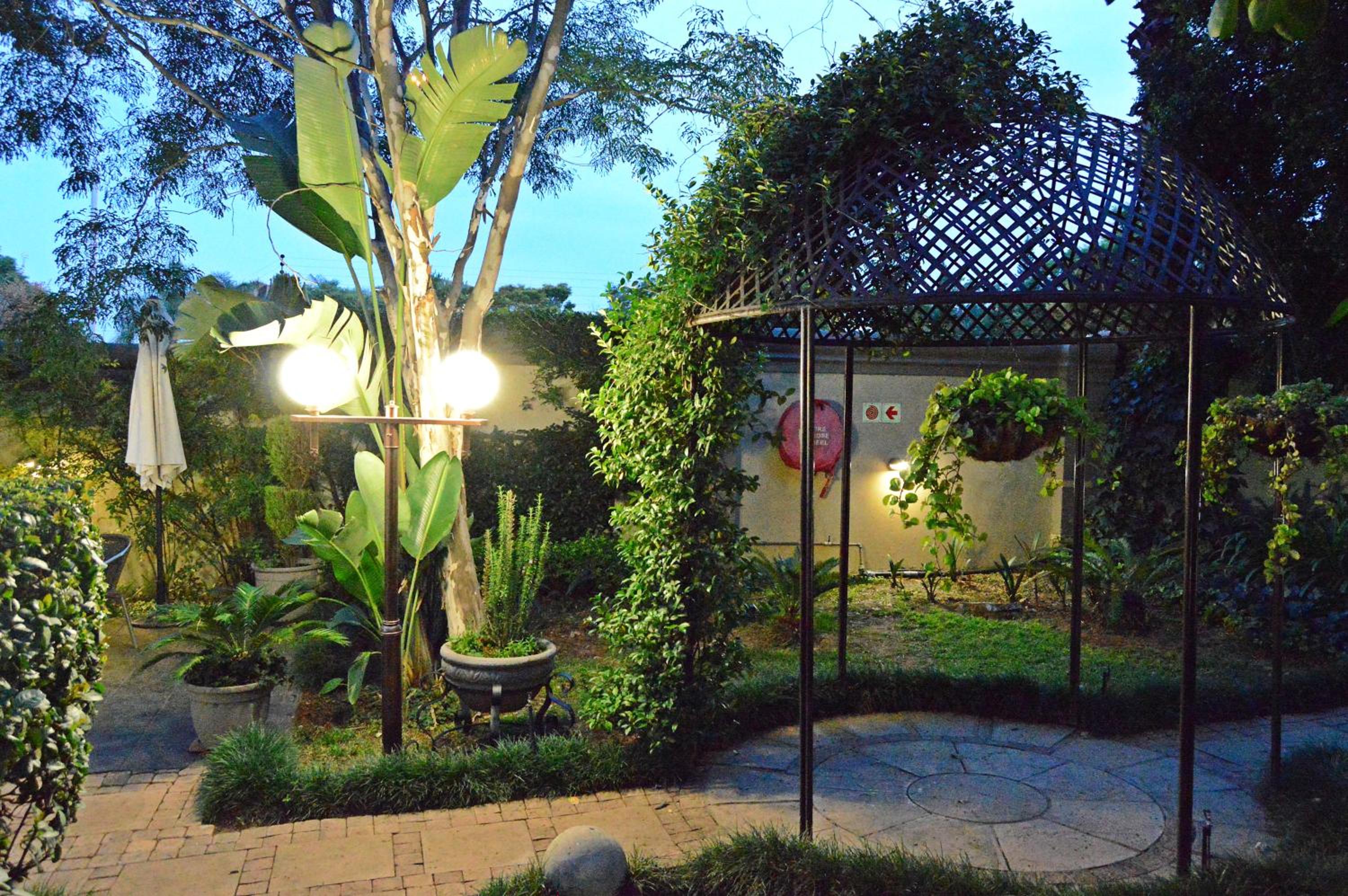 Photo 12