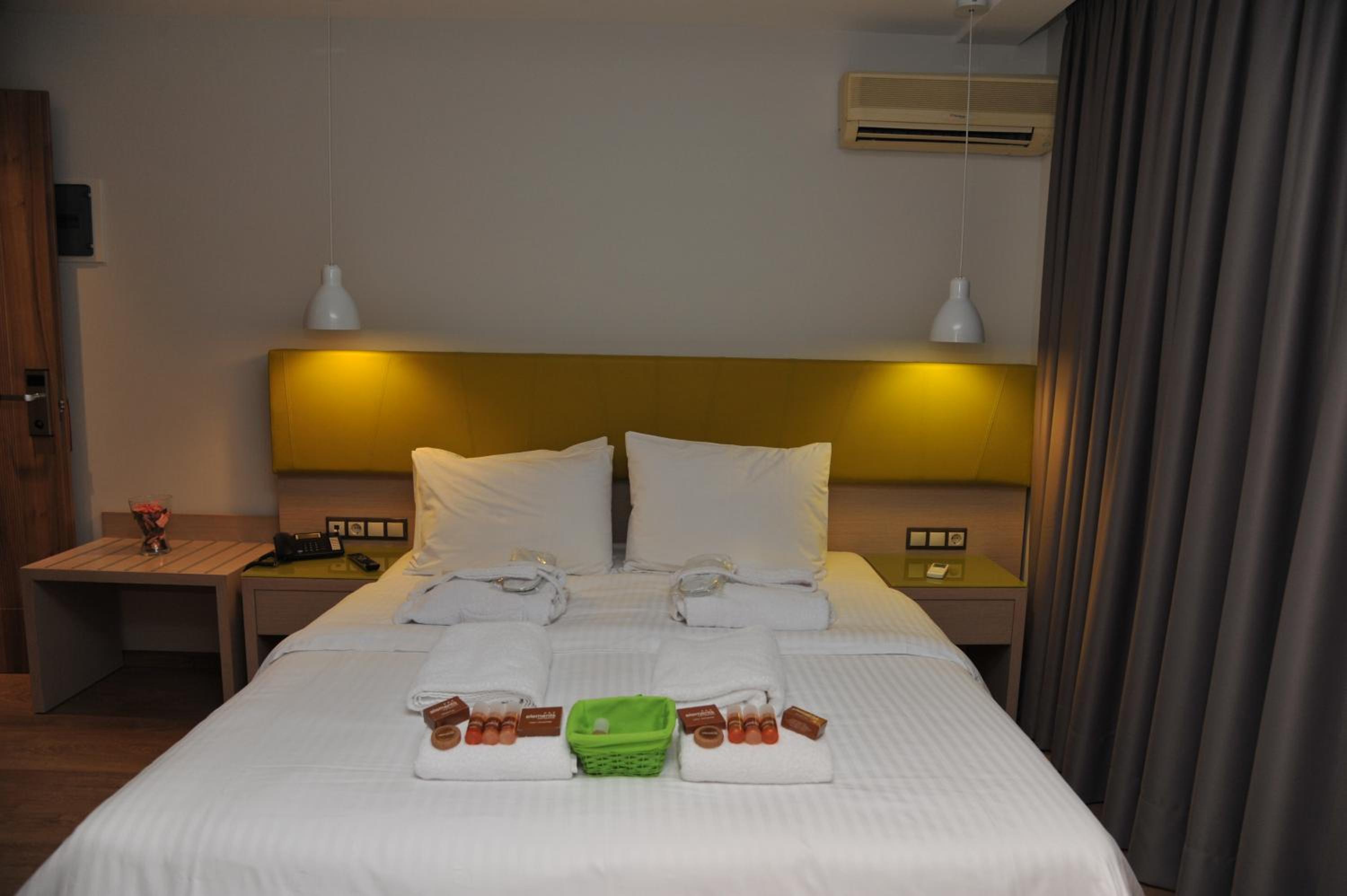 Elements Rooms & Apartments
