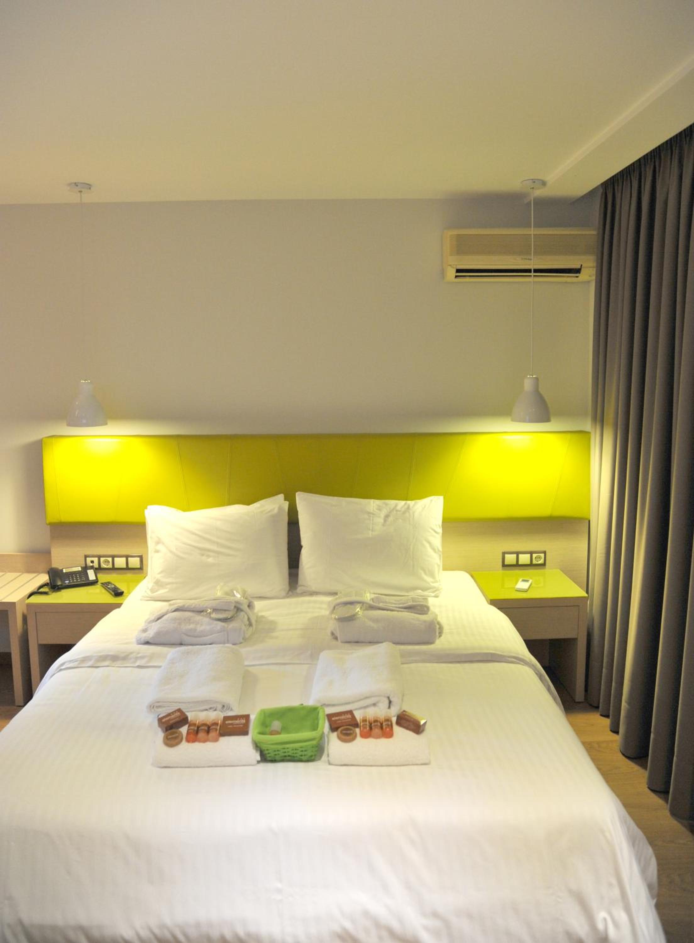 Elements Rooms & Apartments