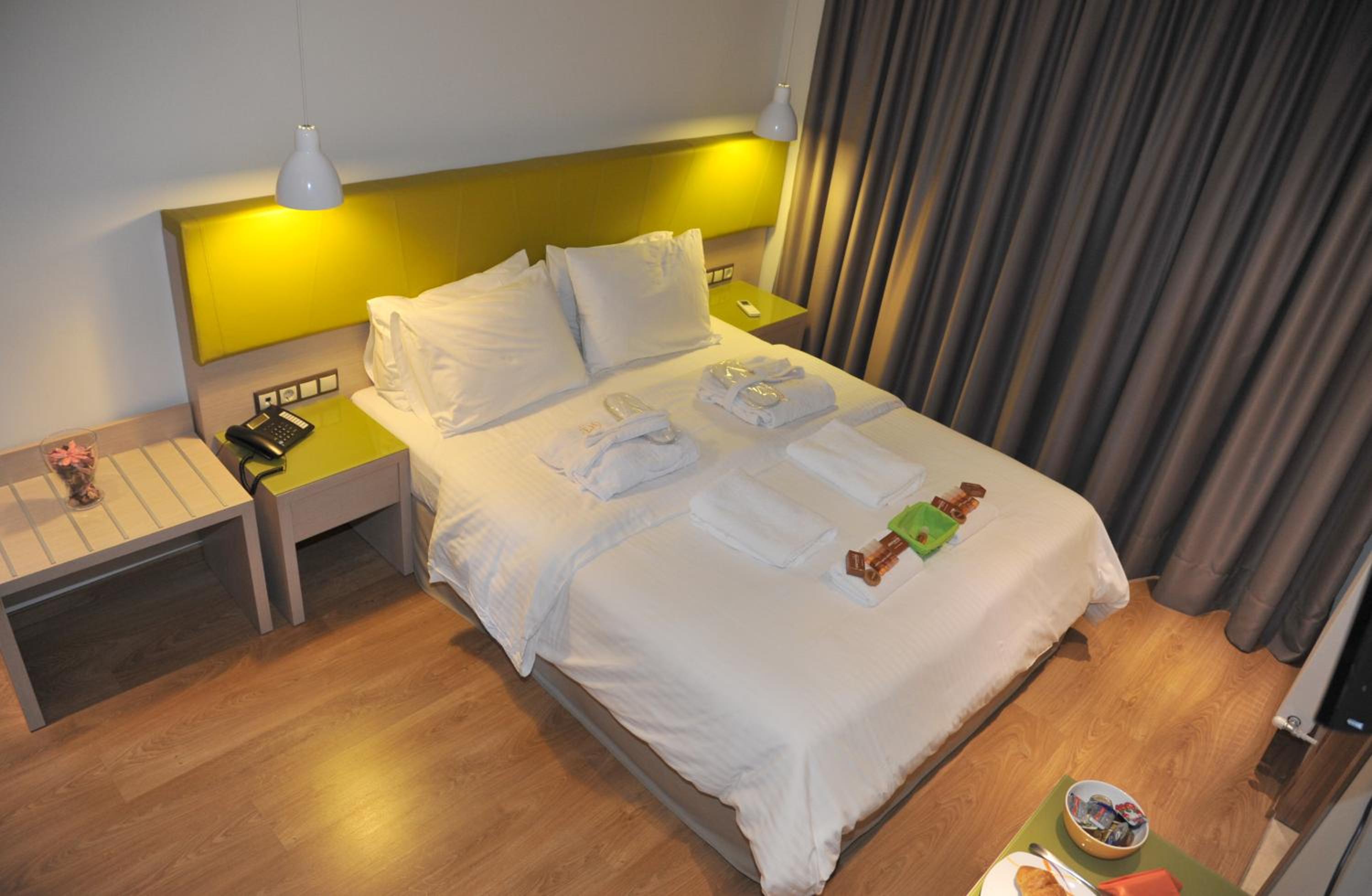 Elements Rooms & Apartments